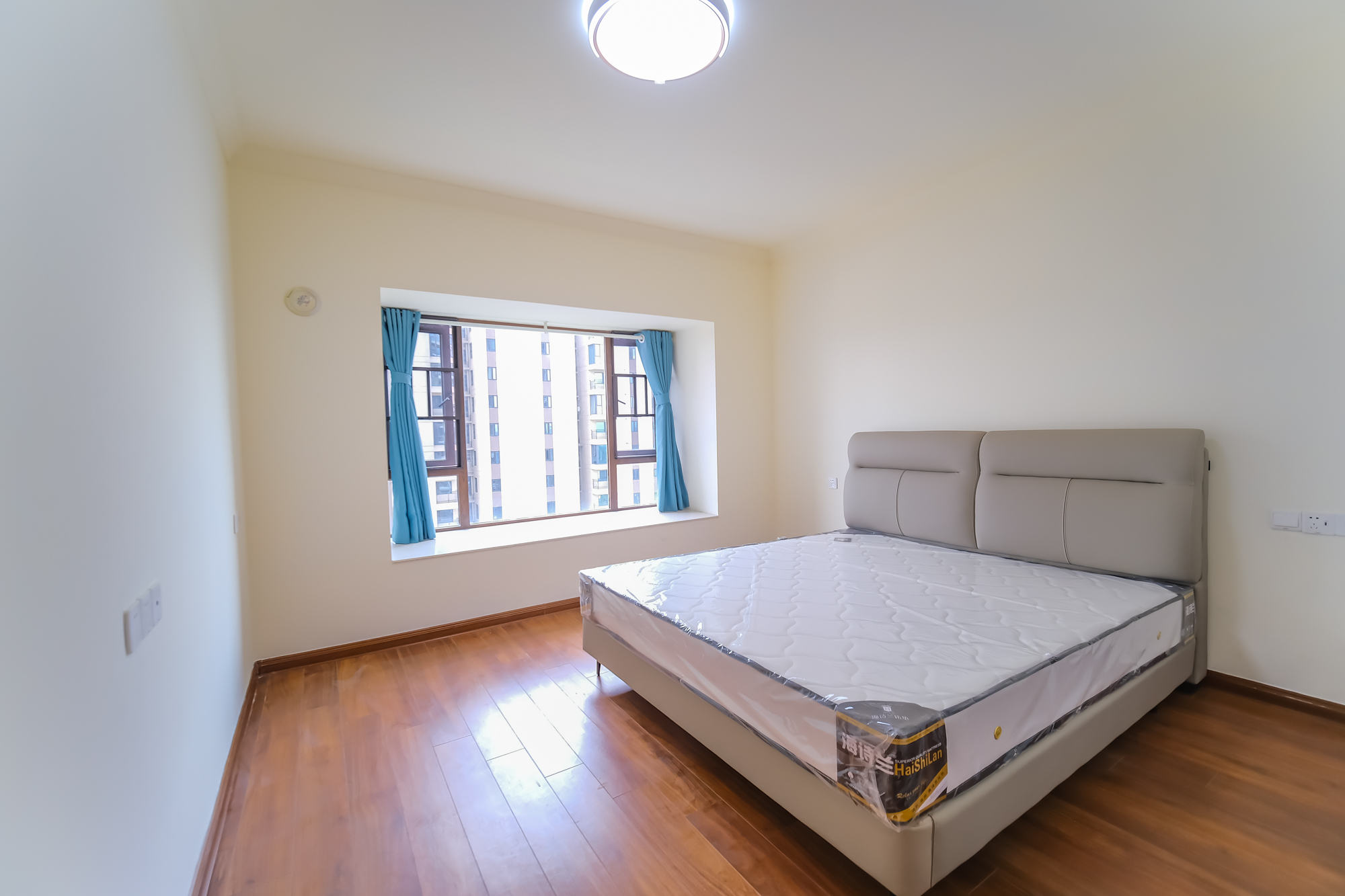 碧桂园翘楚棠 3室2厅2卫 106.0万 碧桂园翘楚棠 3室2厅2卫 106.0万卧室