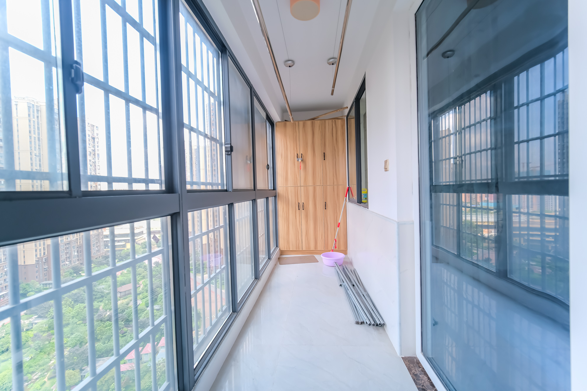 荣盛花语城  3室2厅1卫    86.8万 荣盛花语城  3室2厅1卫    86.8万阳台