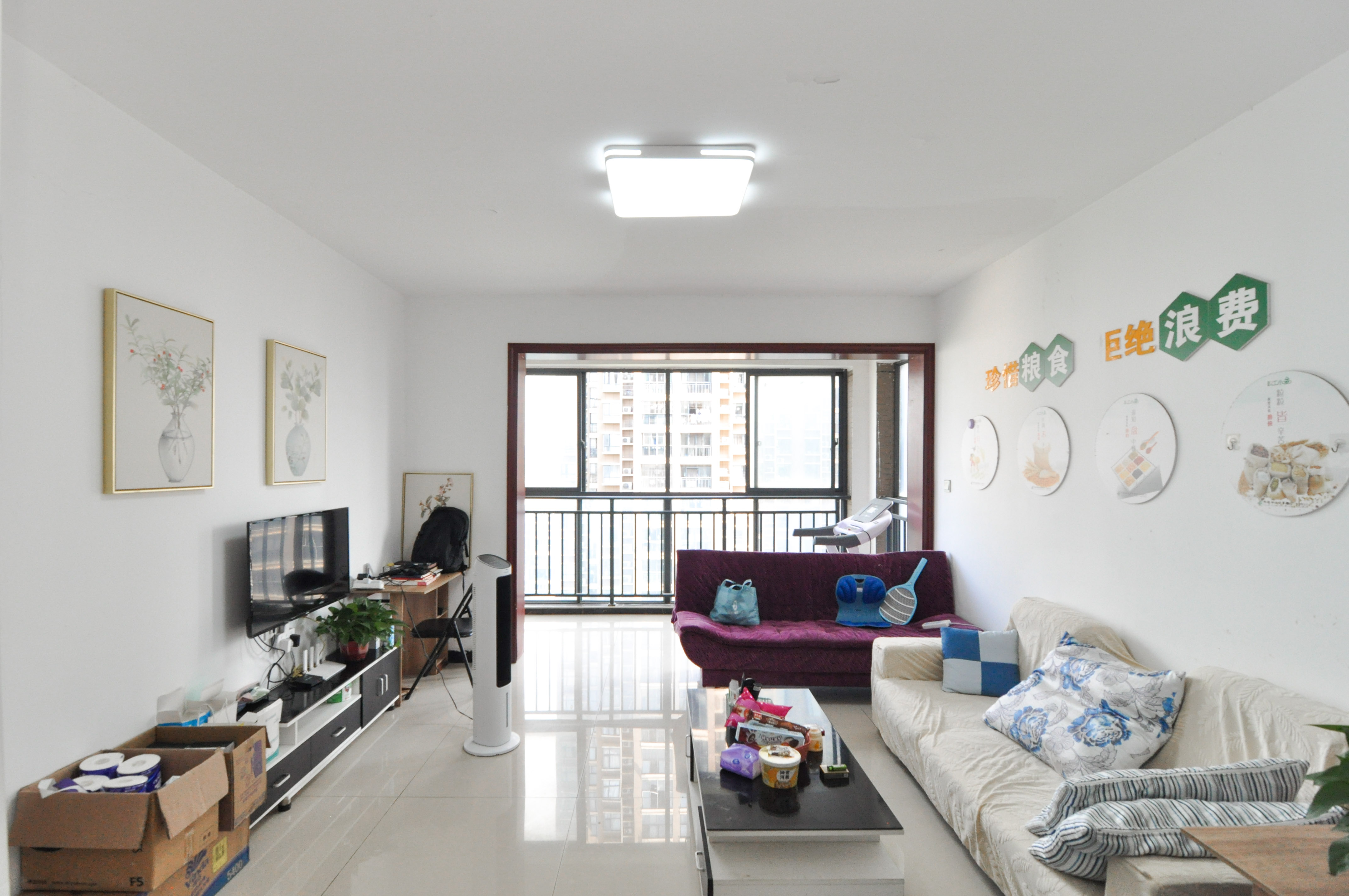 地华梅溪湖畔 3室2厅2卫 86.8万 地华梅溪湖畔 3室2厅2卫 86.8万客厅