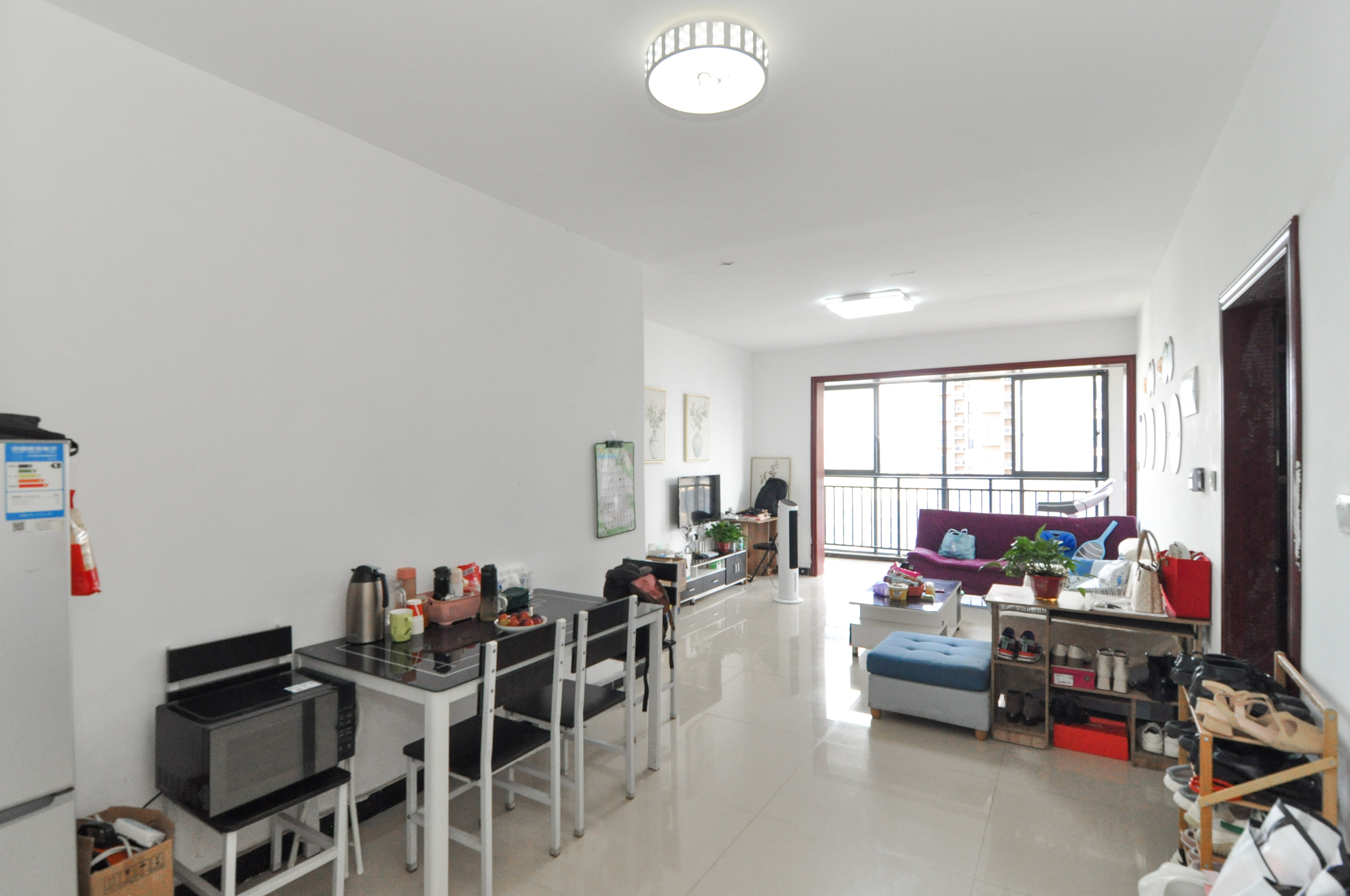 地华梅溪湖畔 3室2厅2卫 86.8万 地华梅溪湖畔 3室2厅2卫 86.8万客厅