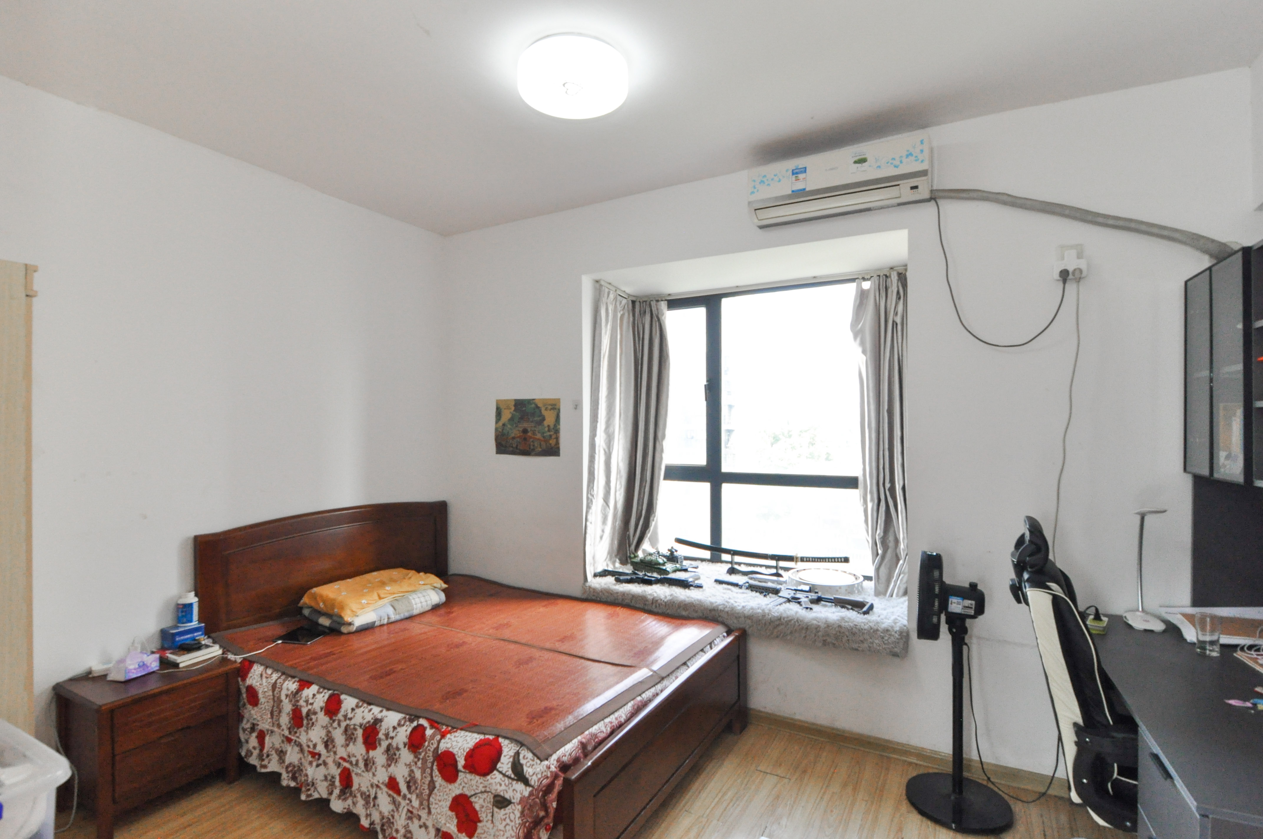 地华梅溪湖畔 3室2厅2卫 86.8万 地华梅溪湖畔 3室2厅2卫 86.8万卧室