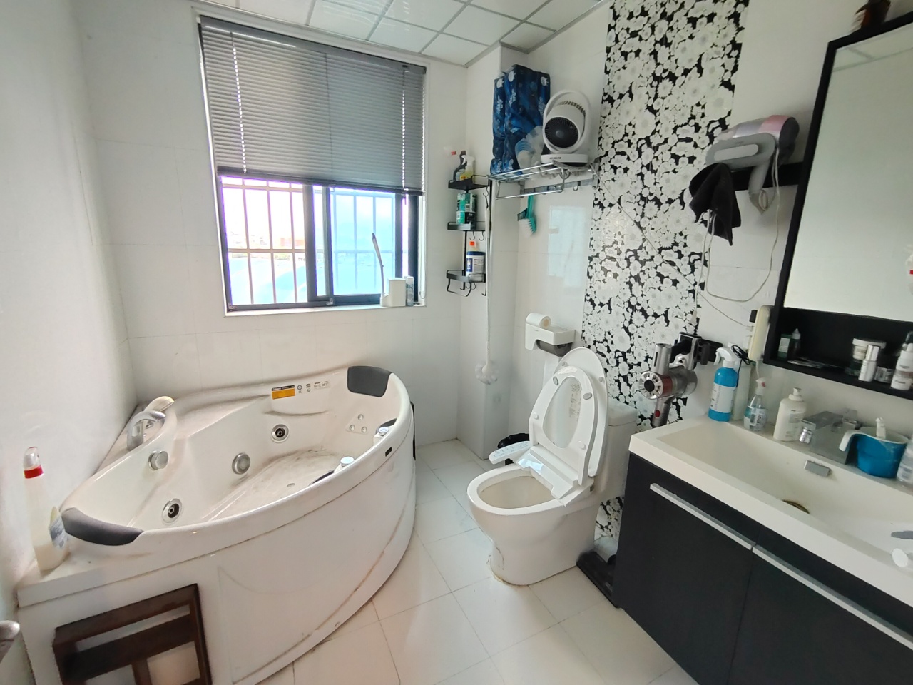 圣华名城建设北路110号 4室2厅2卫 51.0万 圣华名城建设北路110号 4室2厅2卫 51.0万室内图