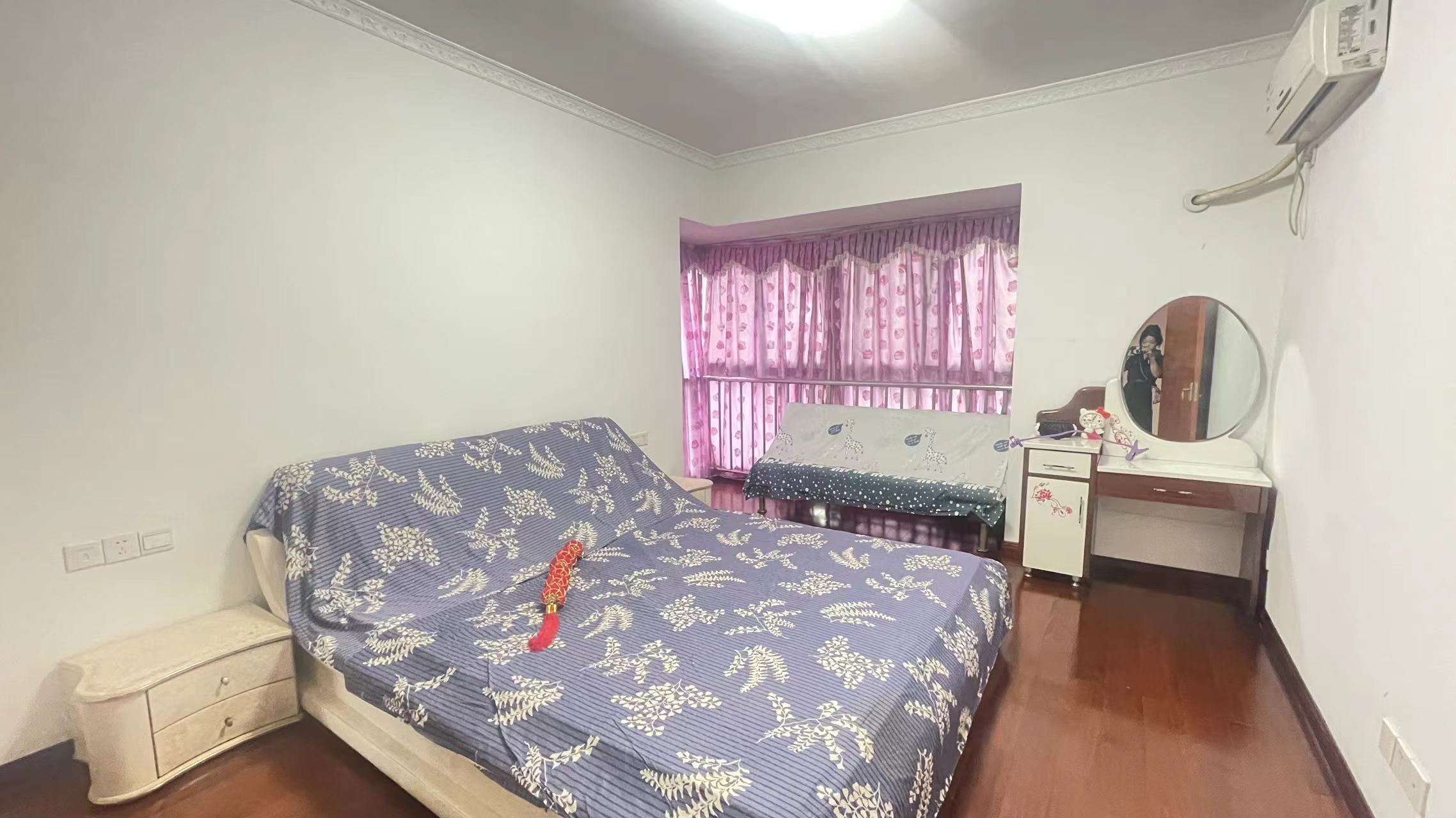 经世皇城 3室2厅2卫 89.80万 经世皇城 3室2厅2卫 89.80万室内图