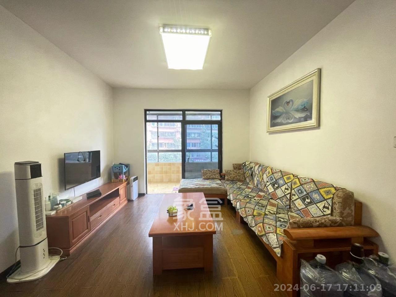 兴威帕克水岸  3室2厅2卫   2600.00元/月室内图