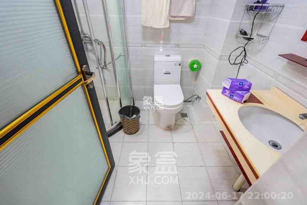 华盛新外滩  4室2厅2卫   8000.00元/月室内图