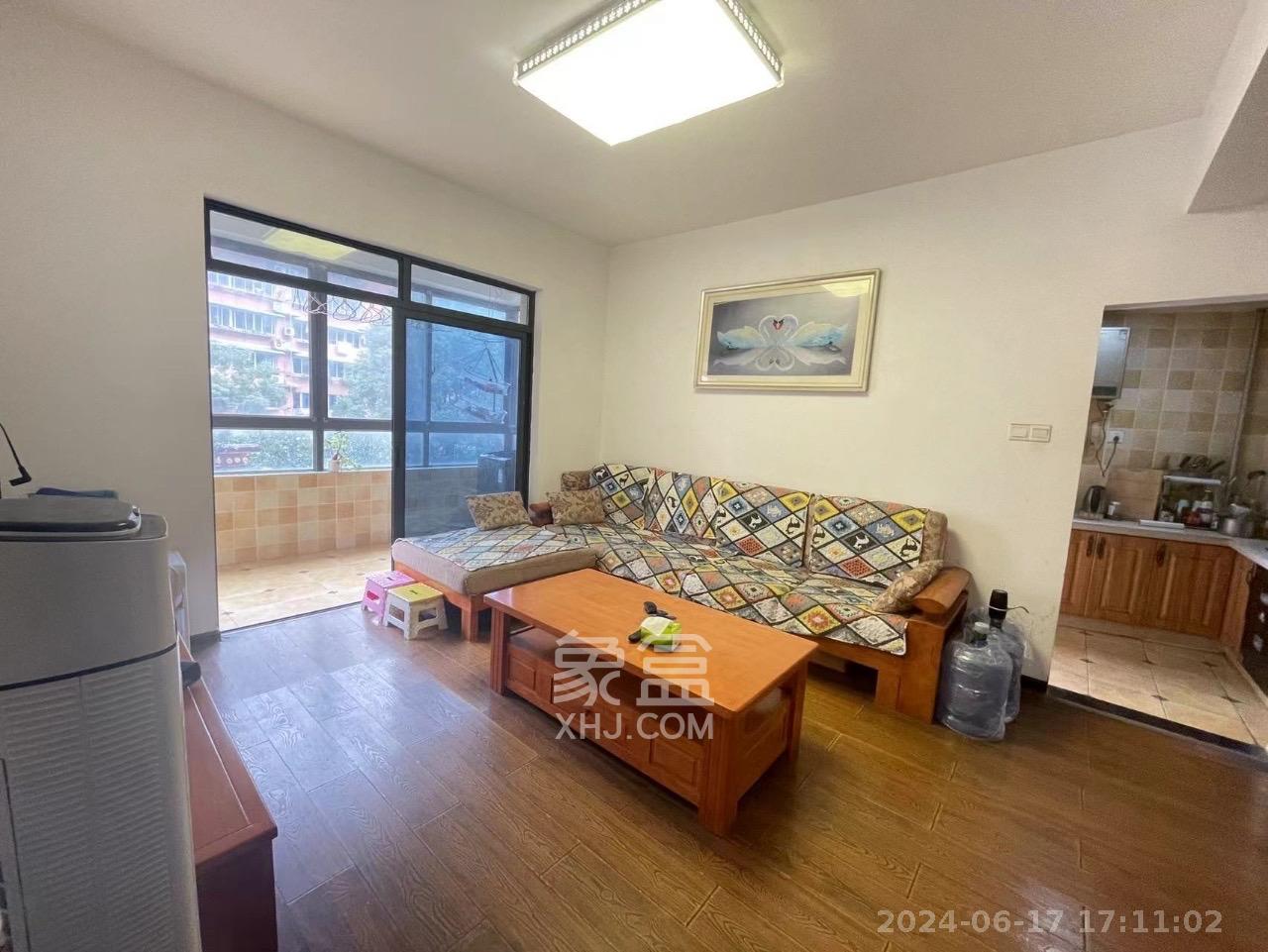 兴威帕克水岸  3室2厅2卫   2600.00元/月室内图