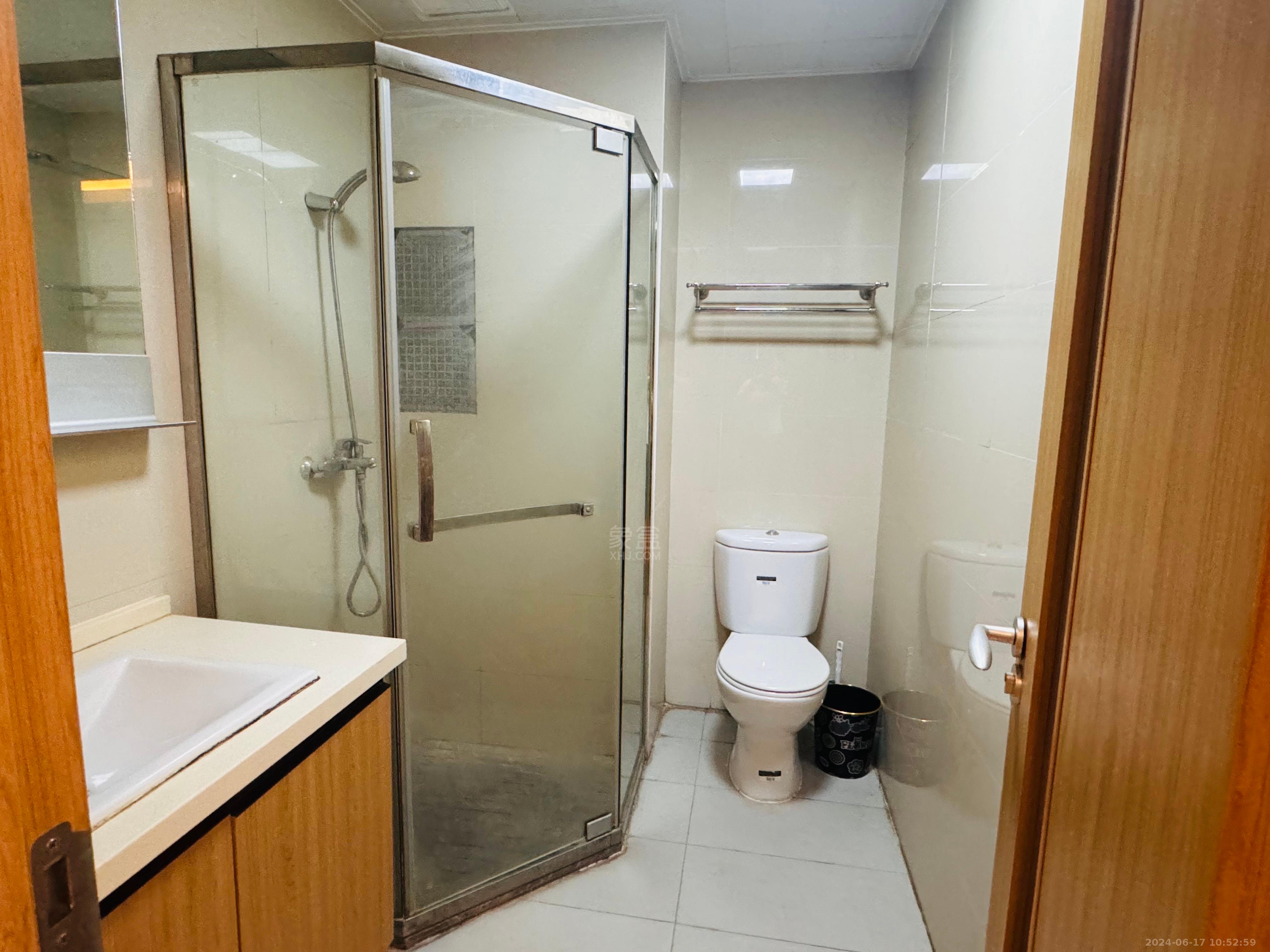 中泰财富湘江  1室1厅1卫   1600.00元/月室内图