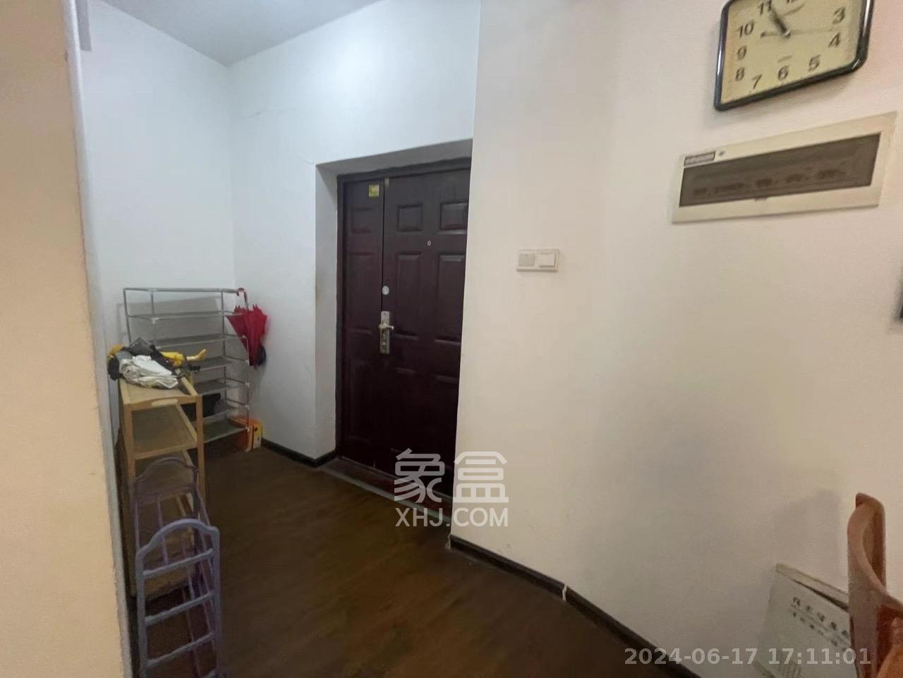 兴威帕克水岸  3室2厅2卫   2600.00元/月室内图