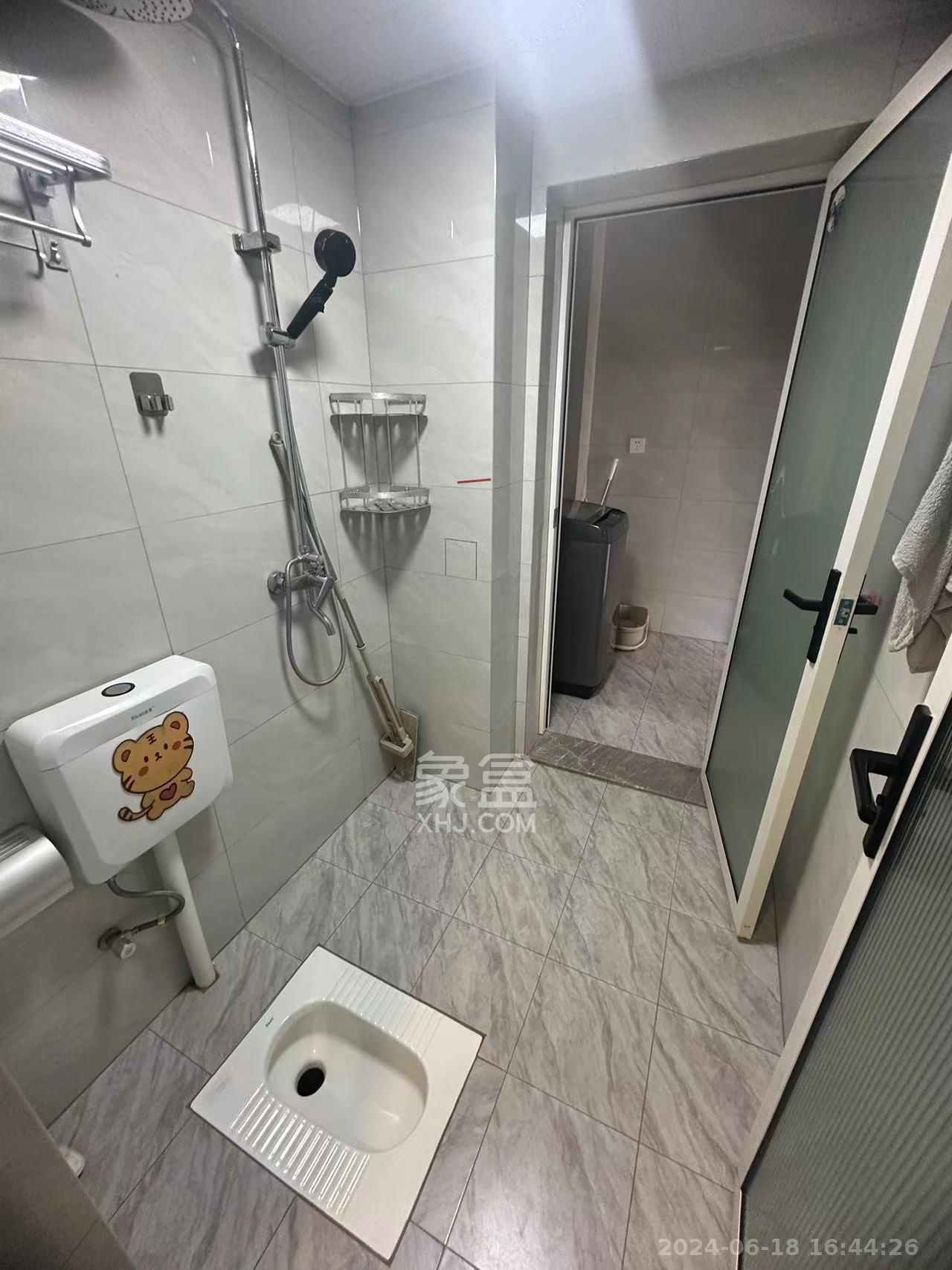 中国铁建梅溪青秀三期  3室2厅2卫   3600.00元/月室内图