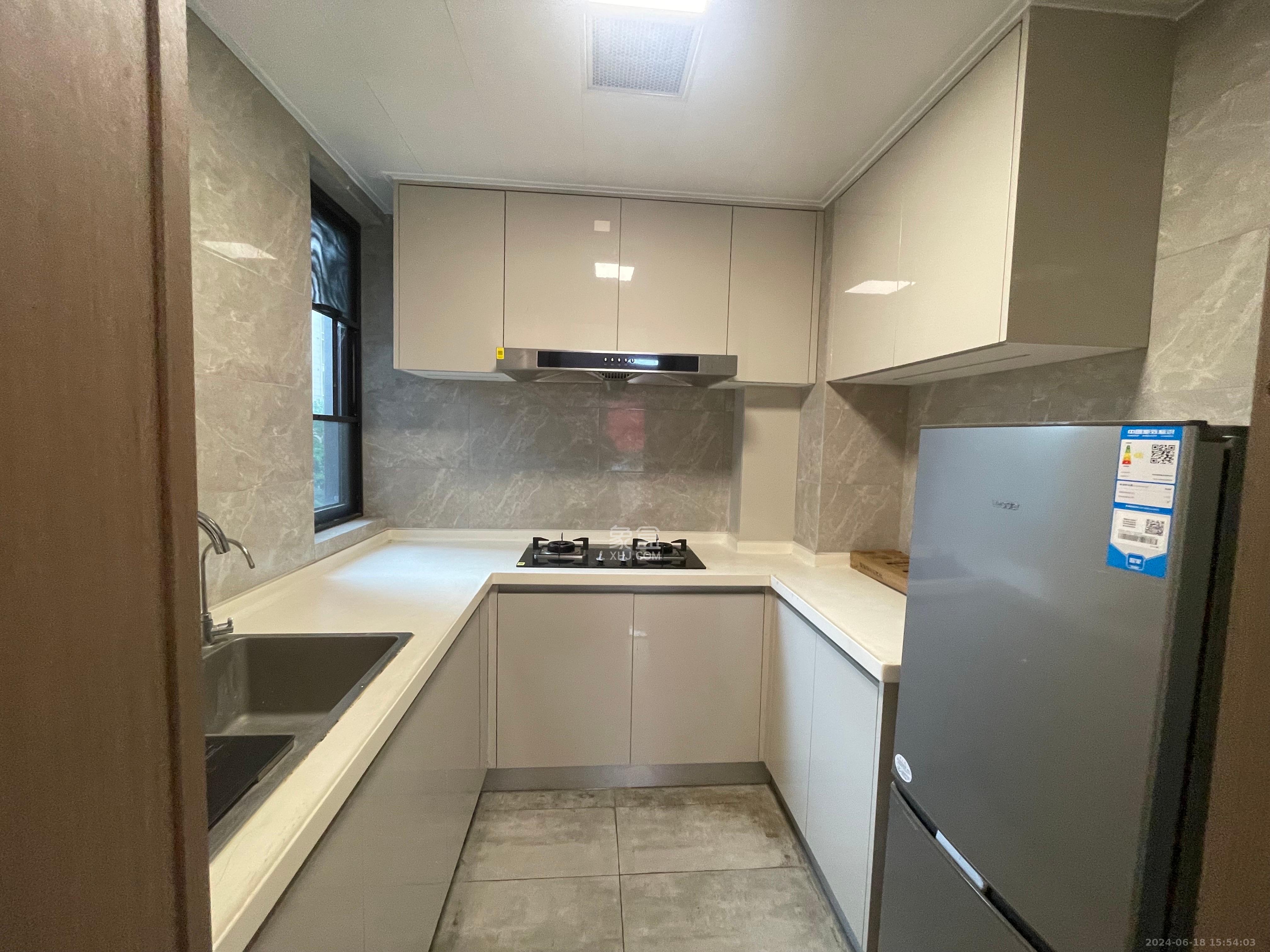 金茂建发泊悦 4室2厅2卫 4200.0元/月 金茂建发泊悦 4室2厅2卫 4200.0元/月室内图