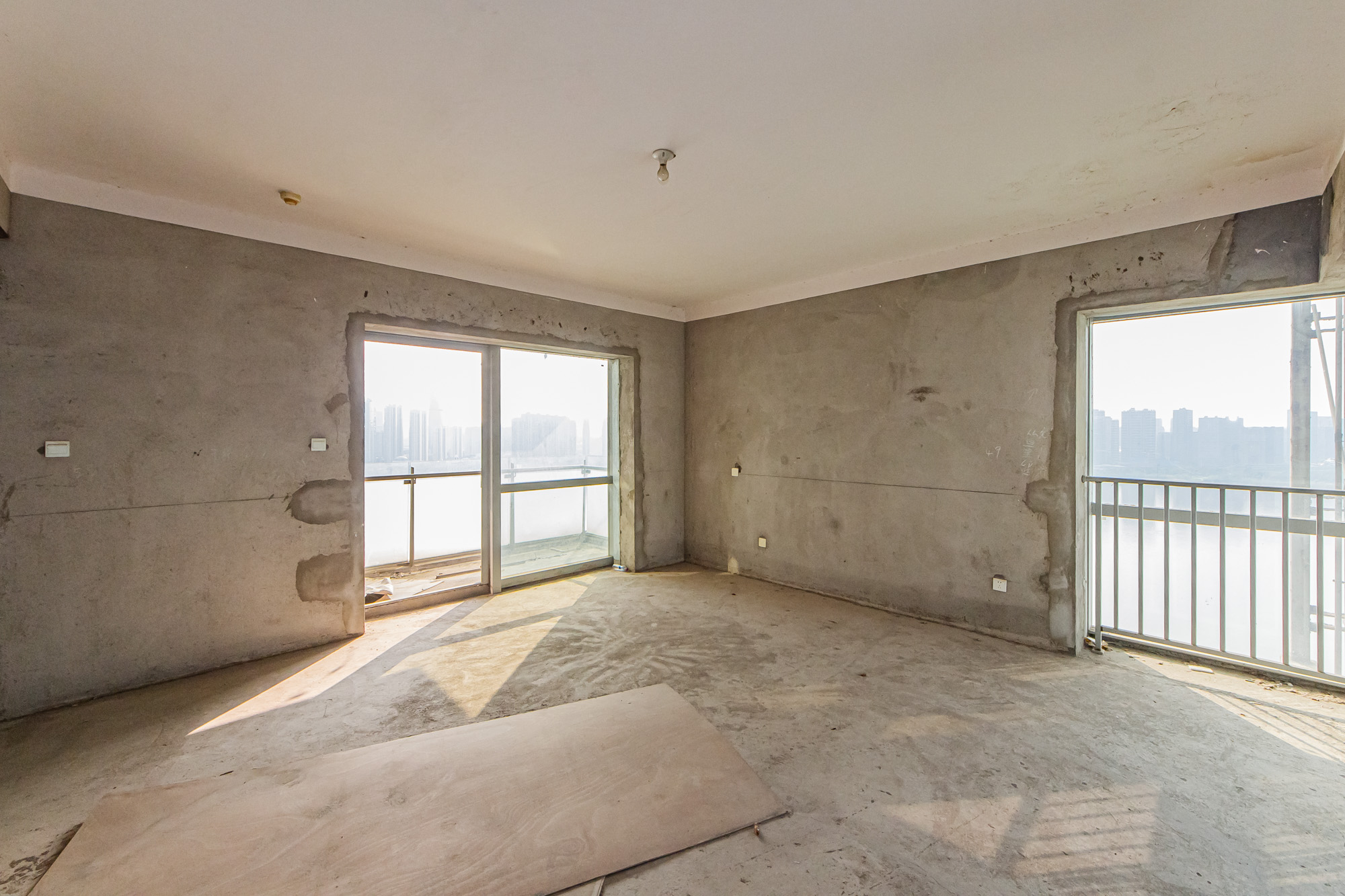 北辰定江洋  4室2厅3卫    610.0万 北辰定江洋  4室2厅3卫    610.0万卧室