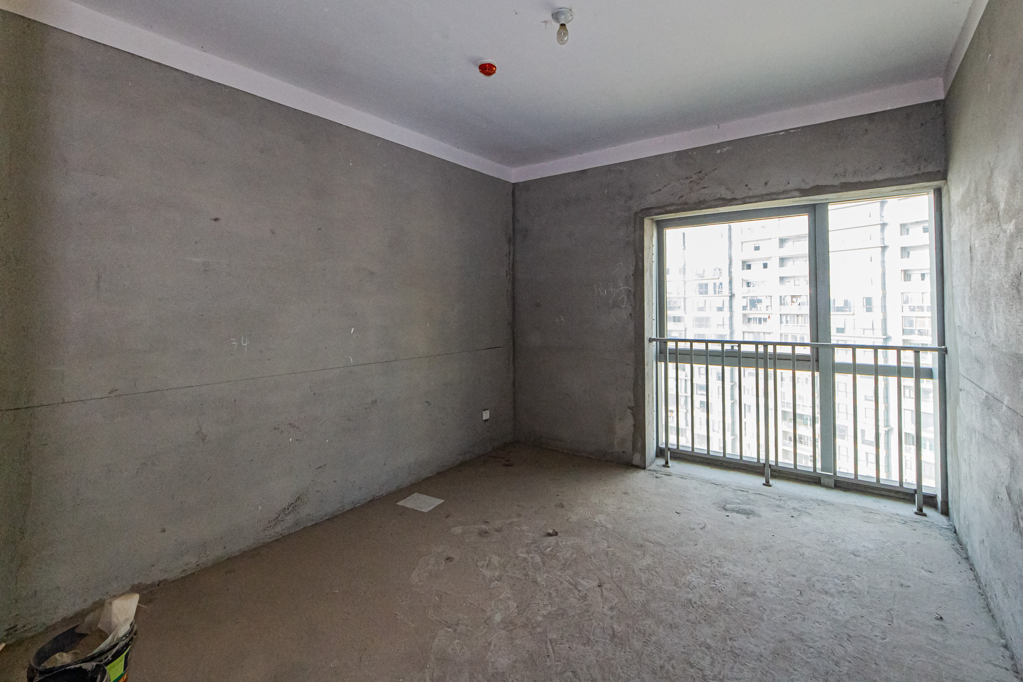 北辰定江洋  4室2厅3卫    610.0万 北辰定江洋  4室2厅3卫    610.0万卧室