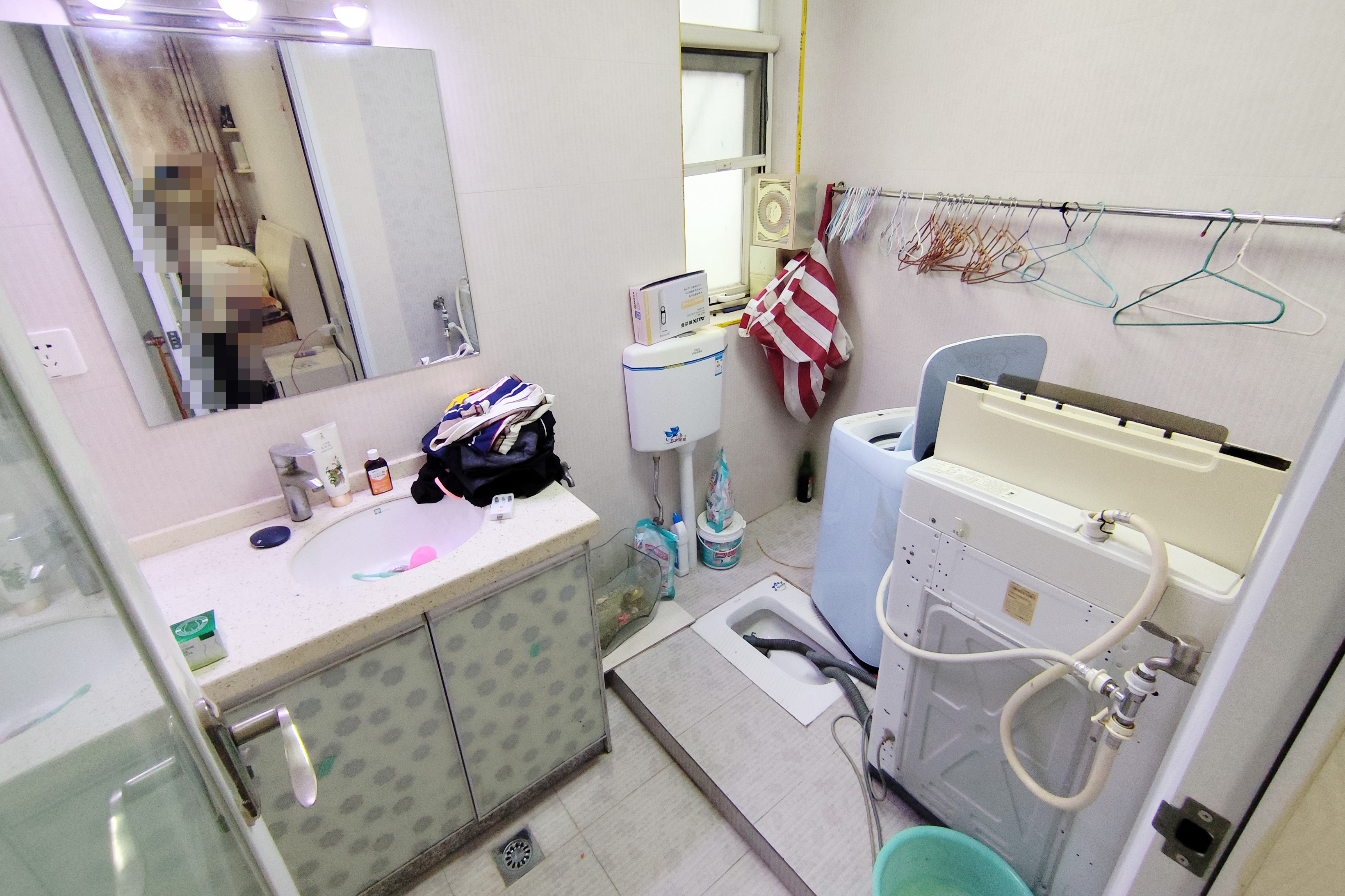 北辰三角洲D3区  3室2厅1卫   200.00万卫生间