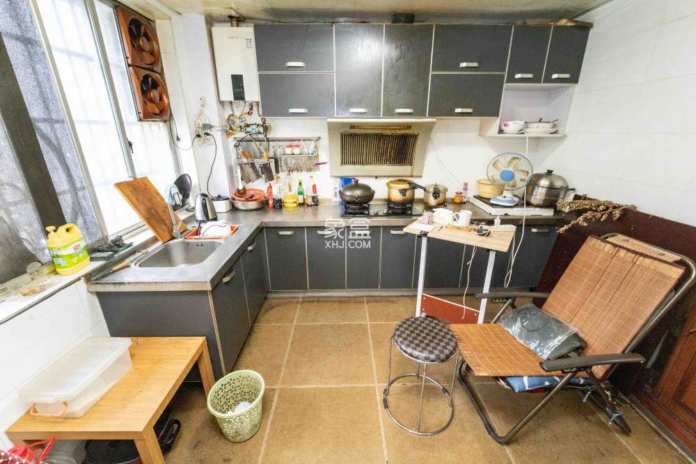 荷花園電信宿舍（天辰荷花苑）  3室2廳1衛(wèi)   153.00萬