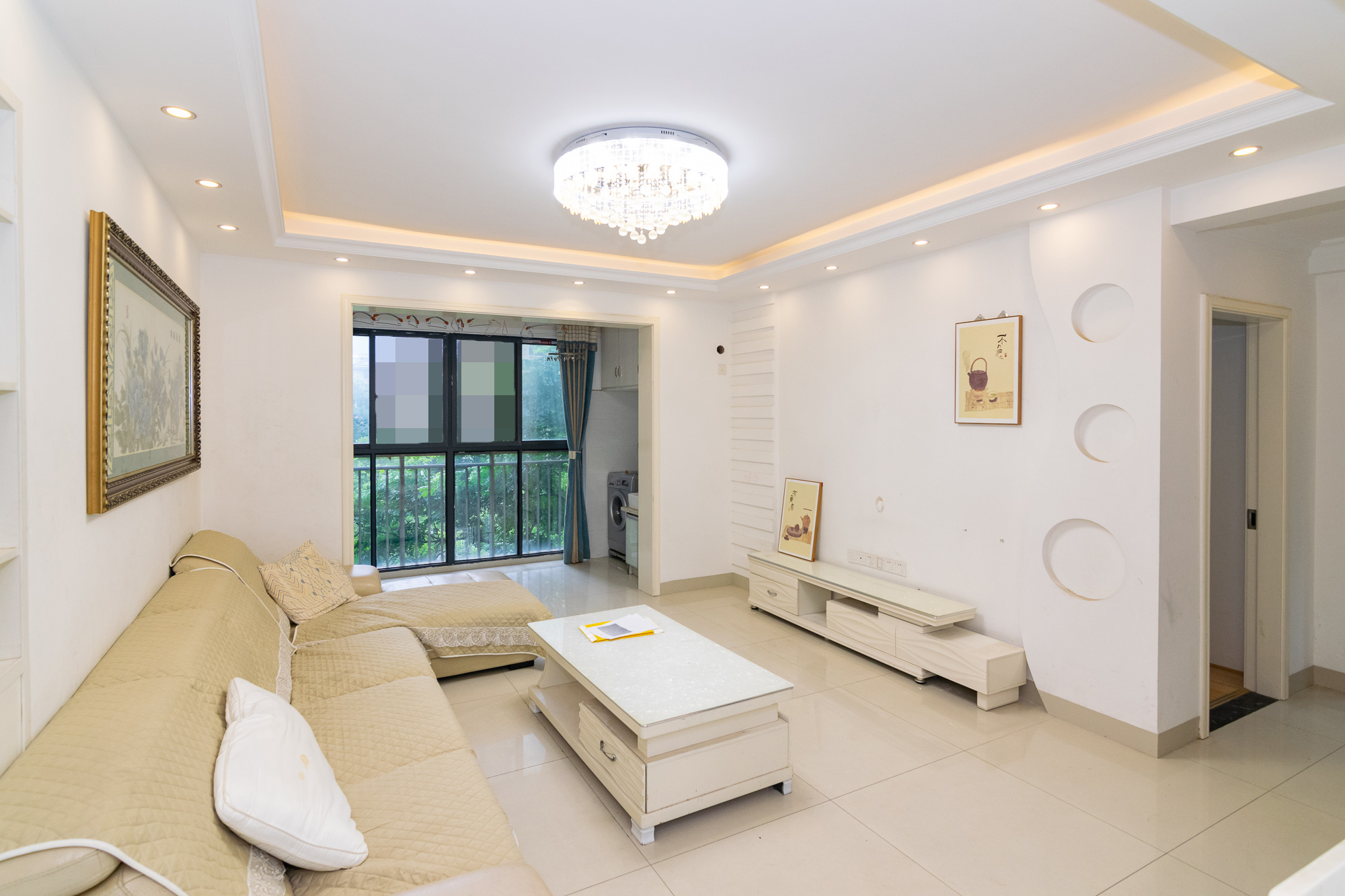 澳海澜庭 3室2厅1卫 68.0万 澳海澜庭 3室2厅1卫 68.0万客厅