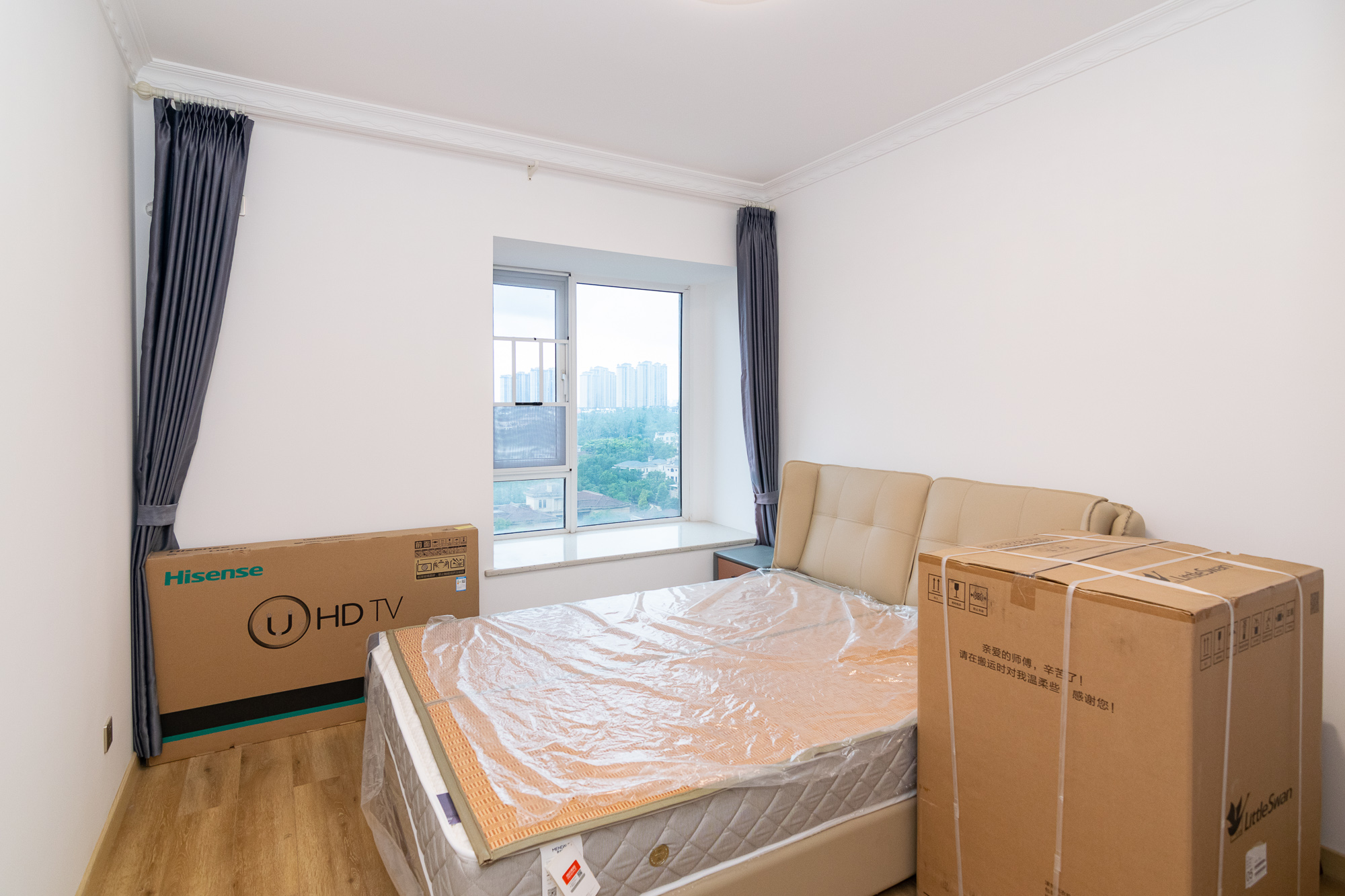 金地三千府(金地湖山樾、金地自在城)  3室2厅2卫    95.0万 金地三千府(金地湖山樾、金地自在城)  3室2厅2卫    95.0万卧室