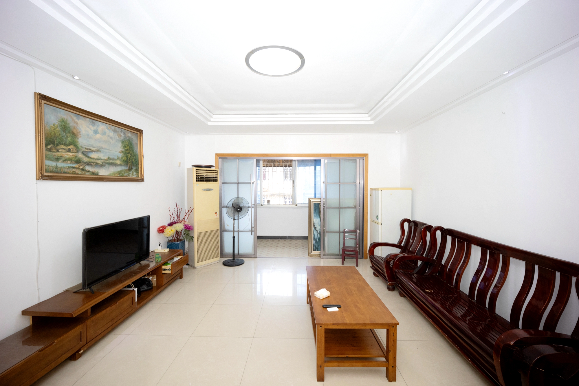 鸿园小区 3室2厅1卫 85.0万 鸿园小区 3室2厅1卫 85.0万客厅