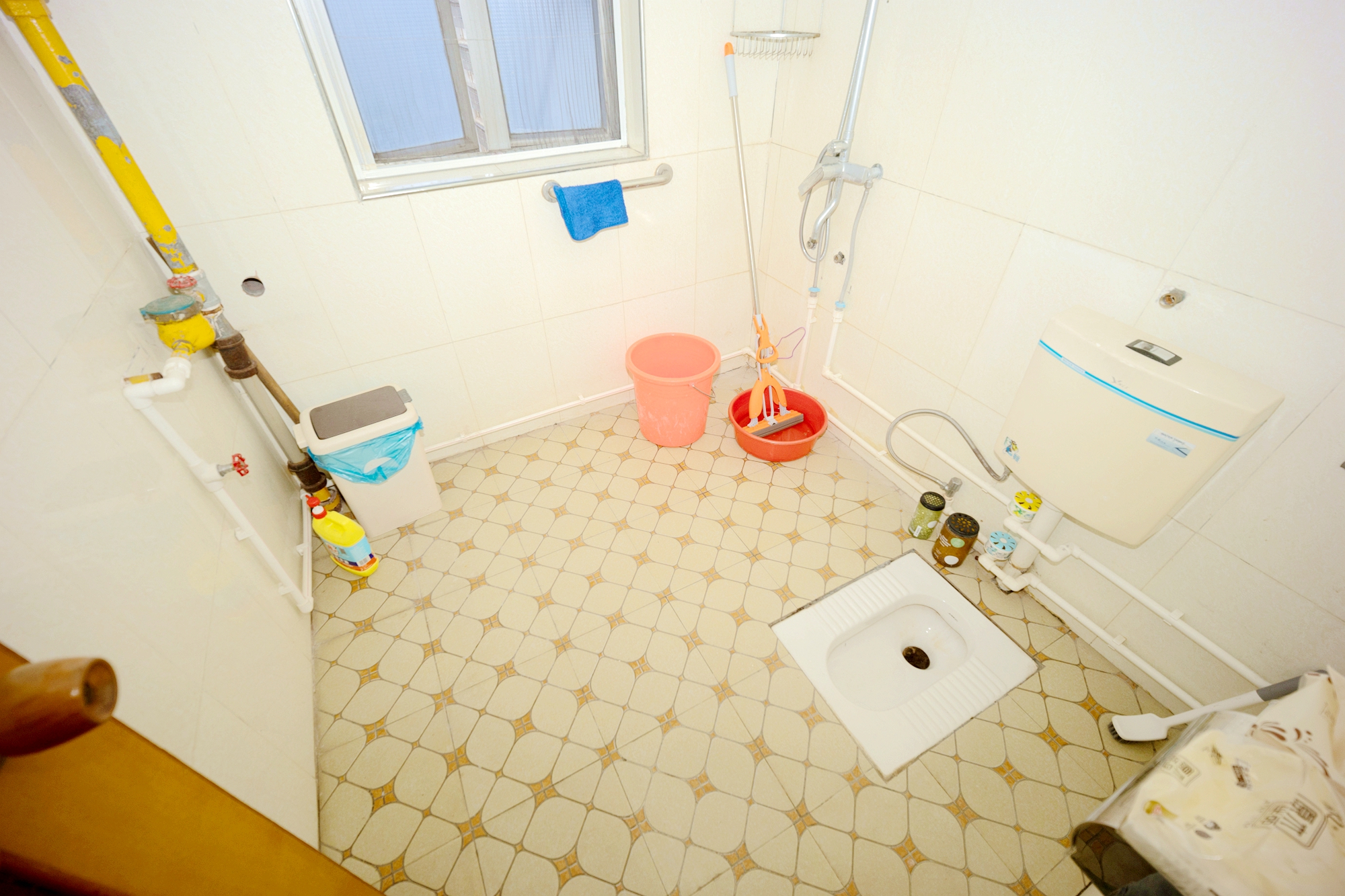 鸿园小区 3室2厅1卫 85.0万 鸿园小区 3室2厅1卫 85.0万其他