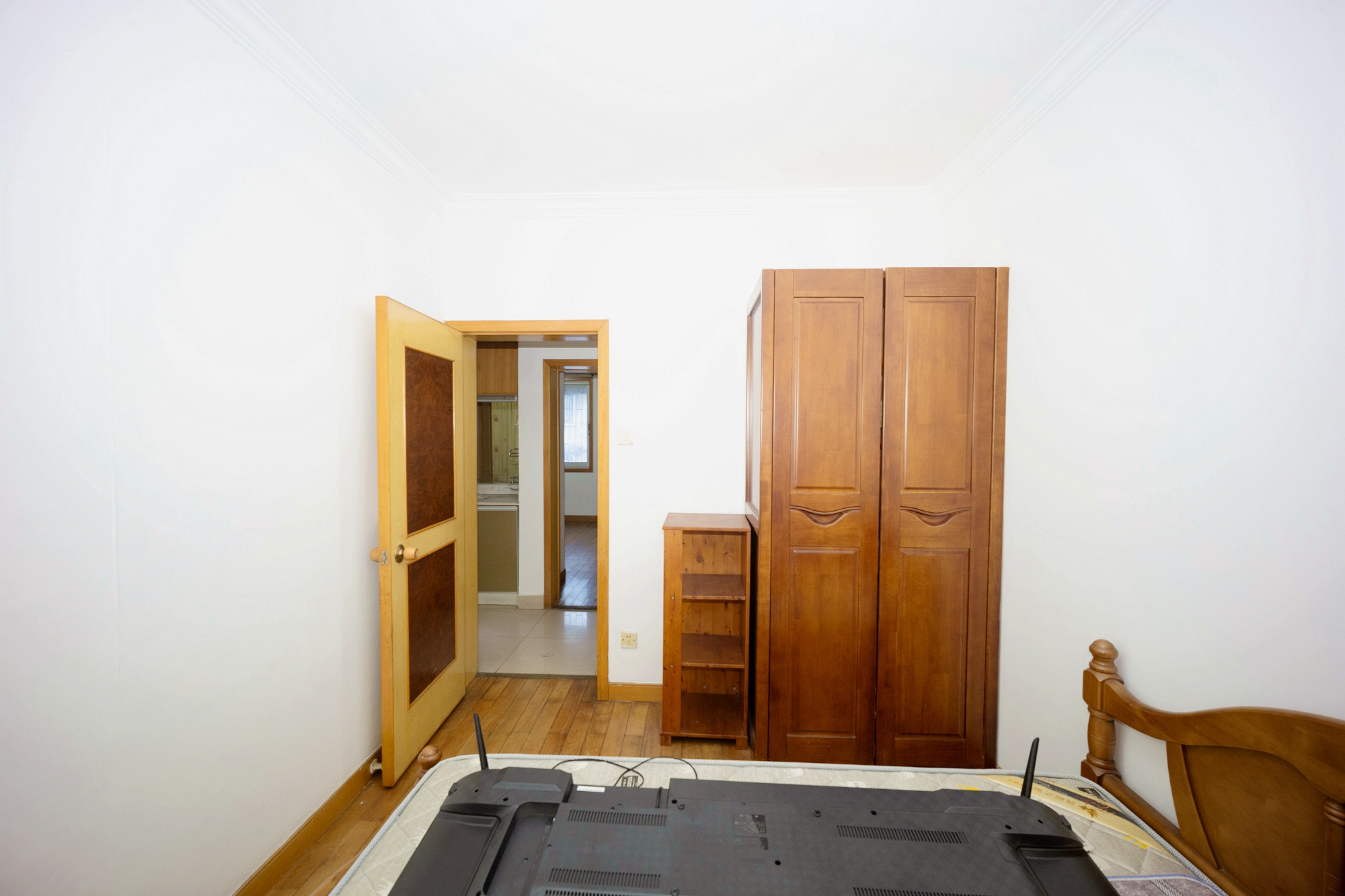 鸿园小区 3室2厅1卫 85.0万 鸿园小区 3室2厅1卫 85.0万卧室