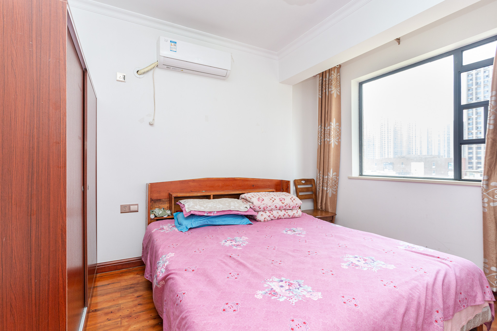 Cross尚公馆  3室2厅2卫    82.8万 Cross尚公馆  3室2厅2卫    82.8万卧室