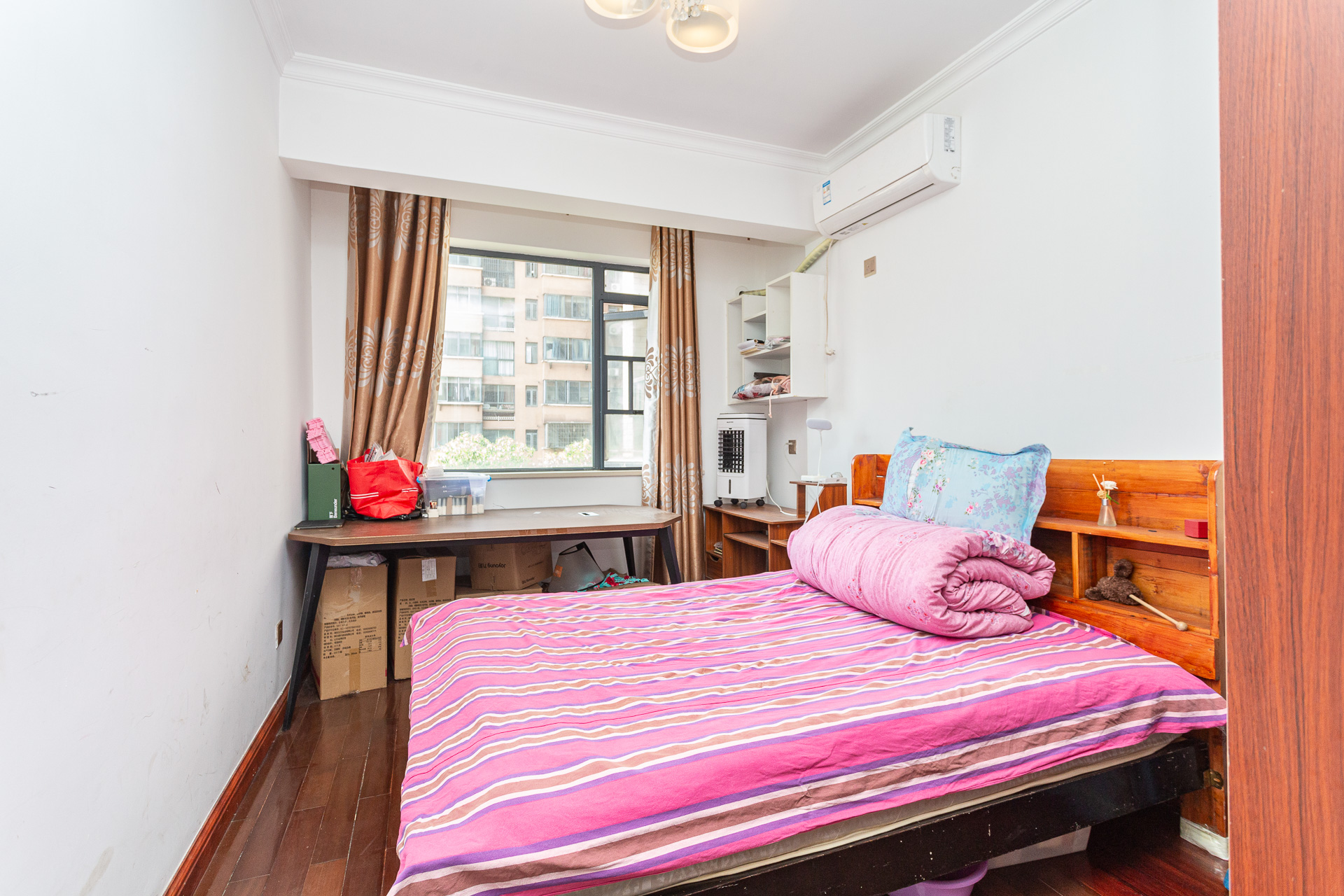 Cross尚公馆  3室2厅2卫    82.8万 Cross尚公馆  3室2厅2卫    82.8万卧室