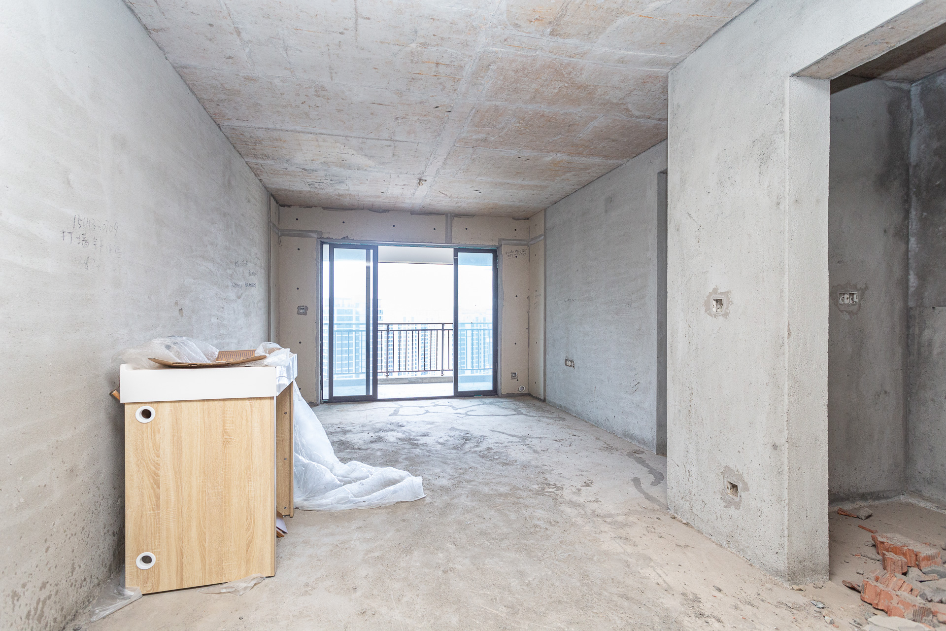 长燃润和天地(长润小区印湘江)  4室2厅2卫    103.0万 长燃润和天地(长润小区印湘江)  4室2厅2卫    103.0万客厅