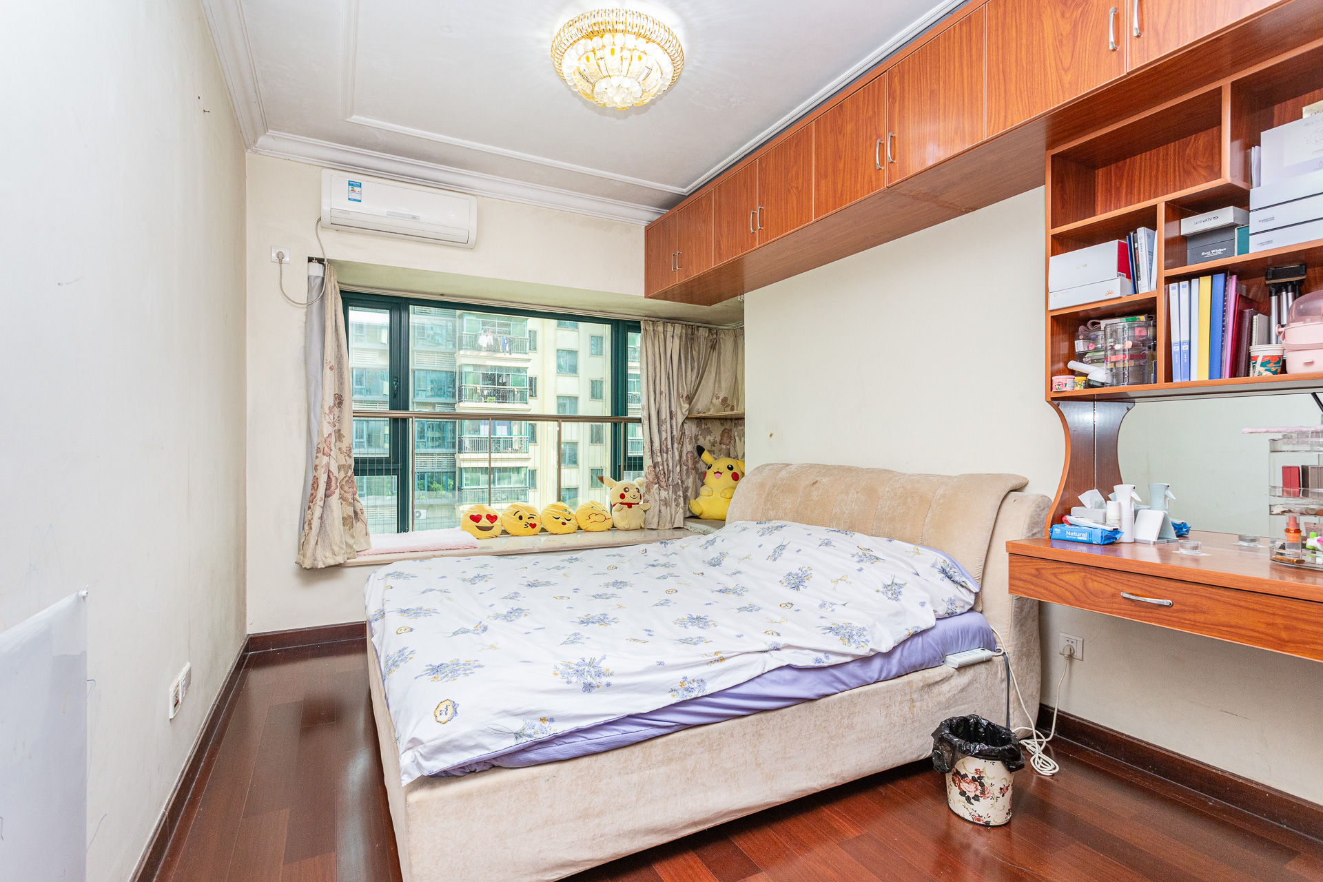 恒大名都  2室2厅1卫    49.8万卧室