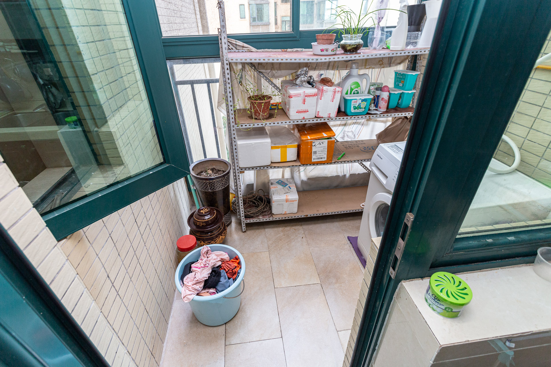 恒大名都  2室2厅1卫    49.8万阳台