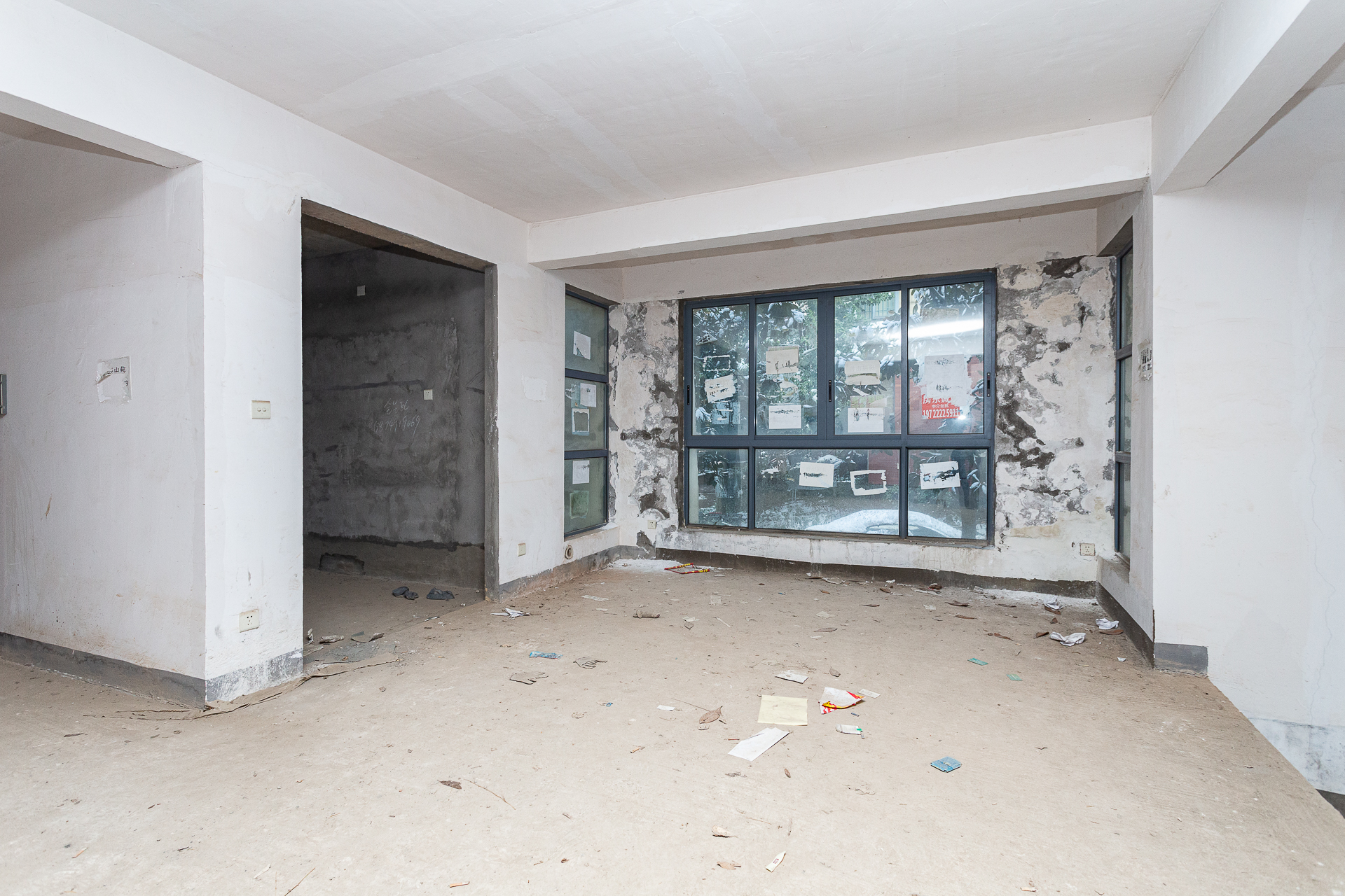 南山苏迪亚诺  5室2厅4卫    305.0万 南山苏迪亚诺  5室2厅4卫    305.0万客厅