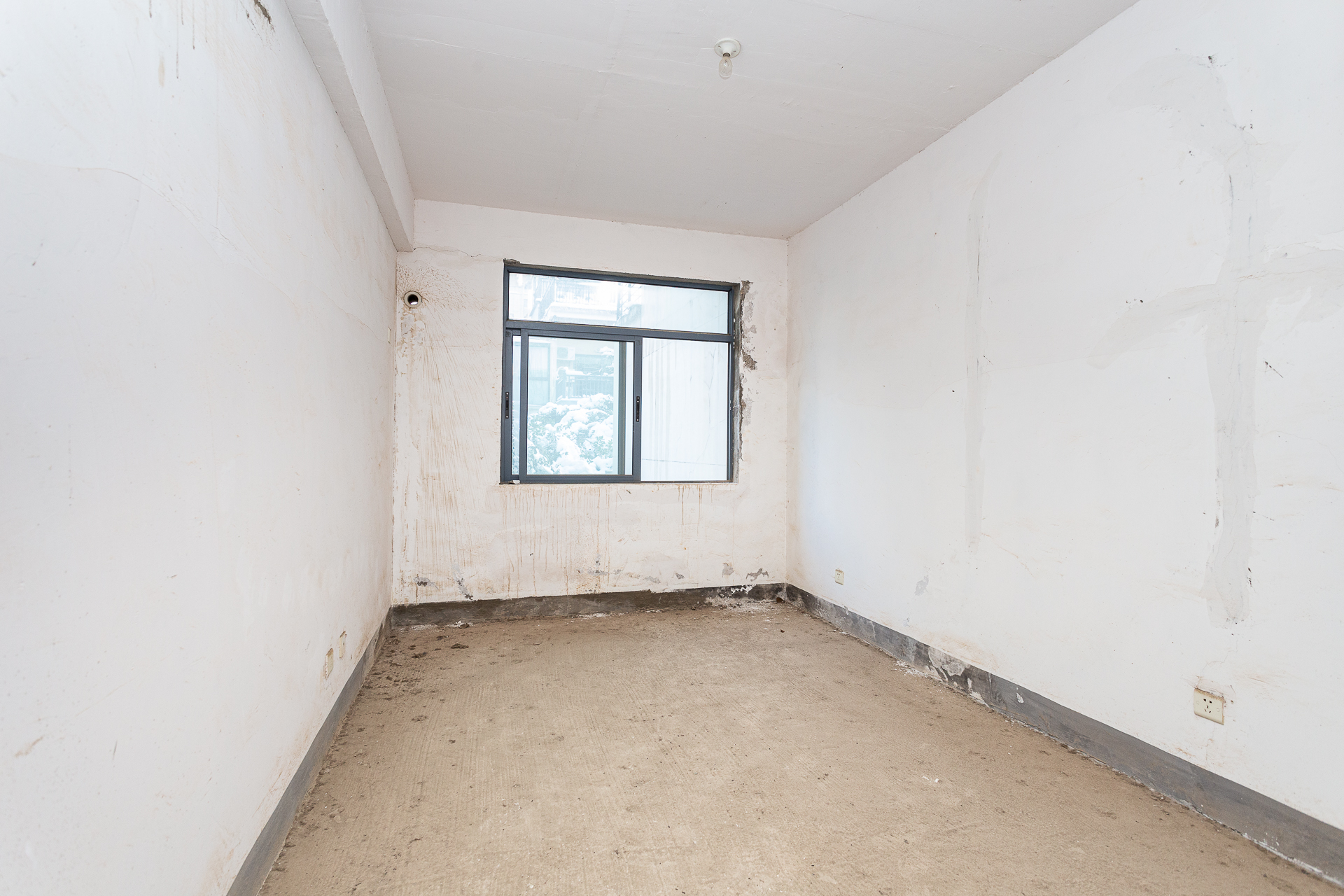 南山苏迪亚诺  5室2厅4卫    305.0万 南山苏迪亚诺  5室2厅4卫    305.0万卧室