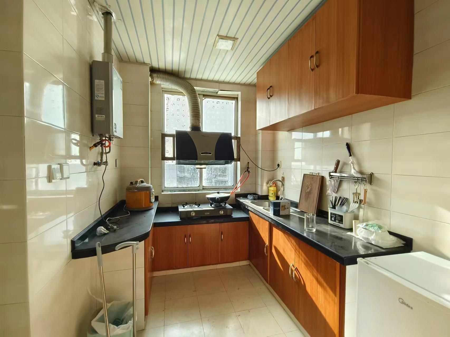 仁和小区 2室2厅1卫 17.0万 仁和小区 2室2厅1卫 17.0万室内图