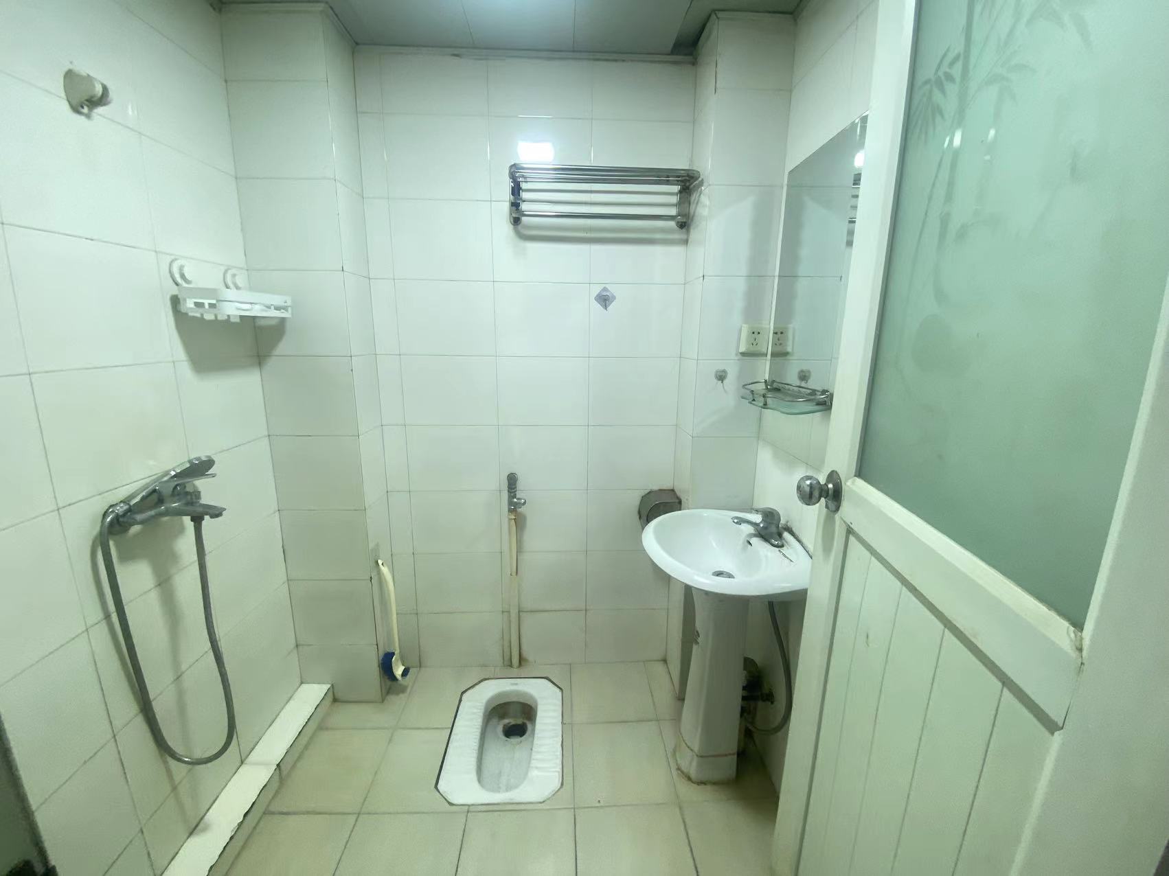 城南春天(金城大厦) 1室1厅1卫 16.8万 城南春天(金城大厦) 1室1厅1卫 16.8万室内图