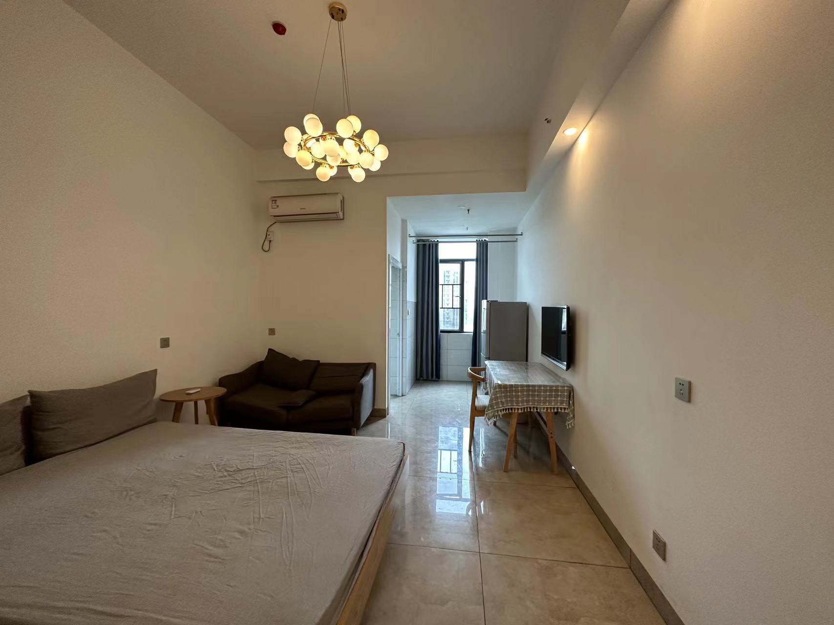 白金汉宫 1室1厅1卫 26.8万 白金汉宫 1室1厅1卫 26.8万室内图