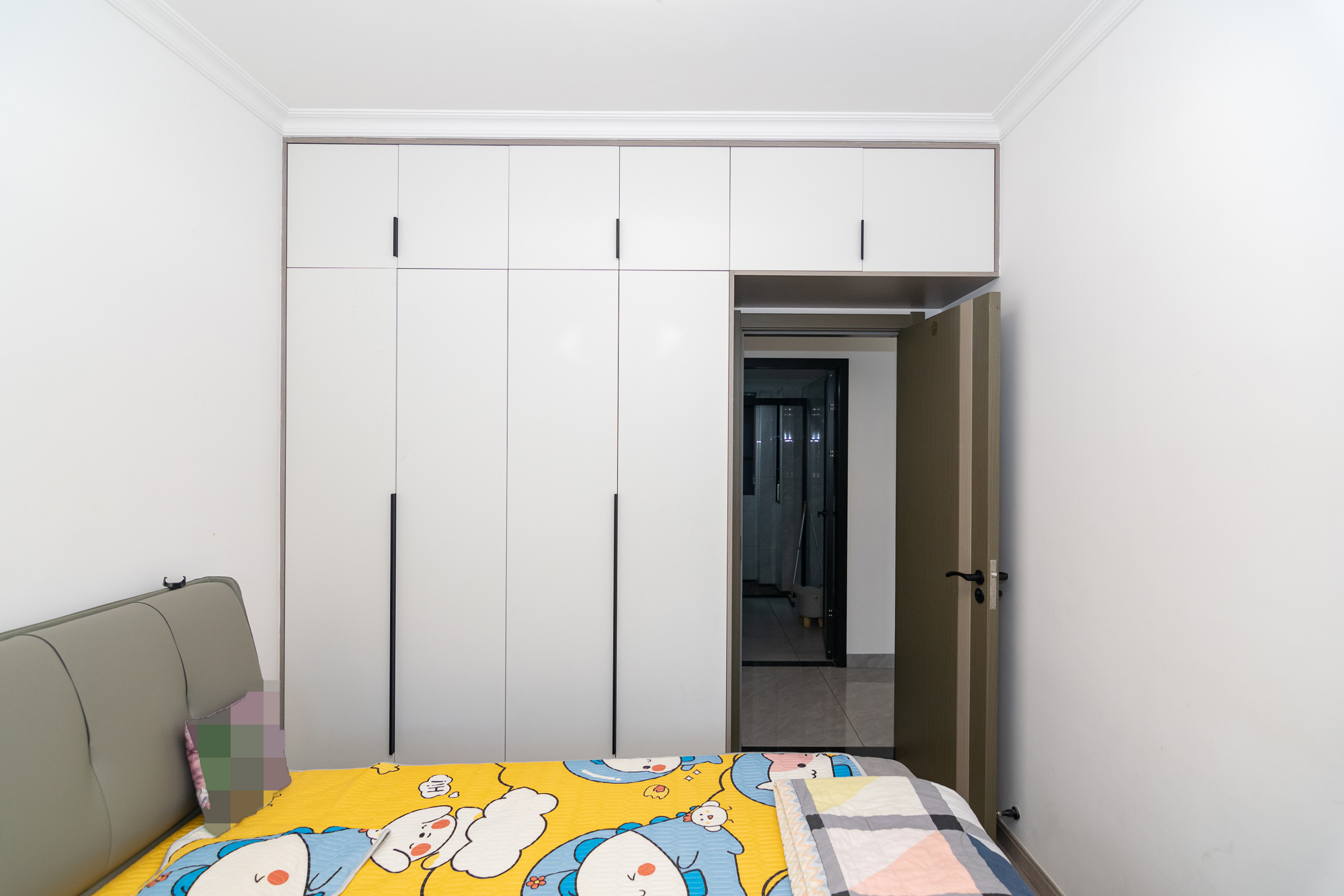 春晖花园 3室2厅2卫 105.0万 春晖花园 3室2厅2卫 105.0万卧室