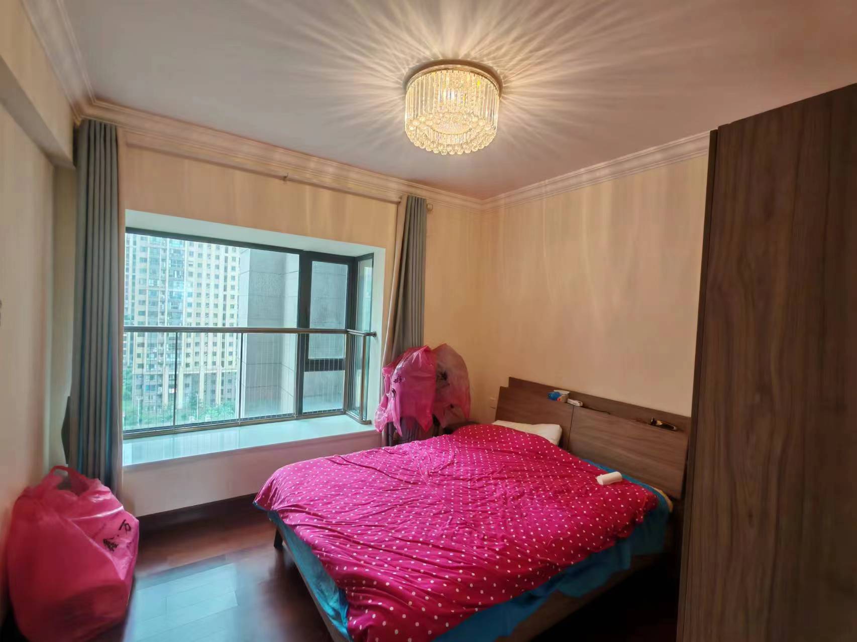 恒大华府  4室2厅2卫    92.9万 恒大华府  4室2厅2卫    92.9万室内图