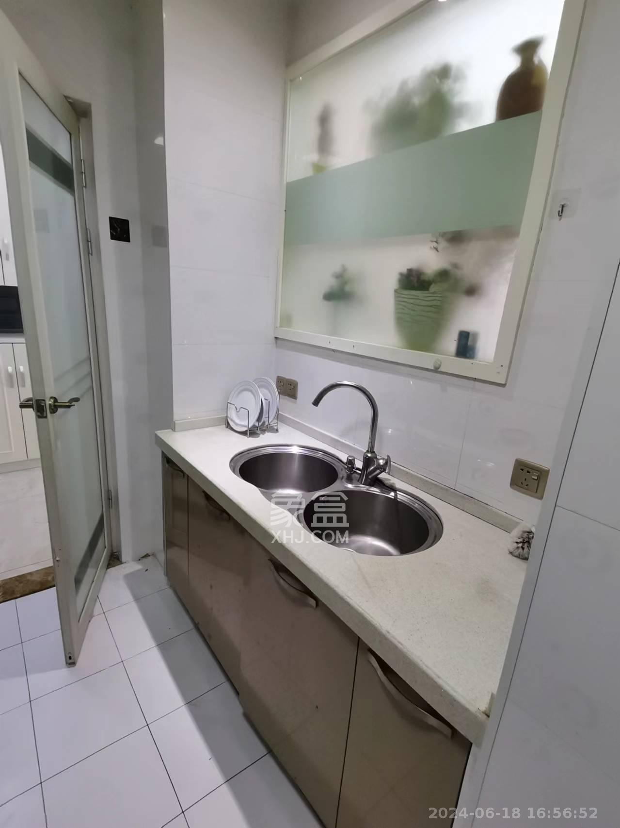 金茂梅溪湖 2室2厅1卫 2600.0元/月 金茂梅溪湖 2室2厅1卫 2600.0元/月室内图