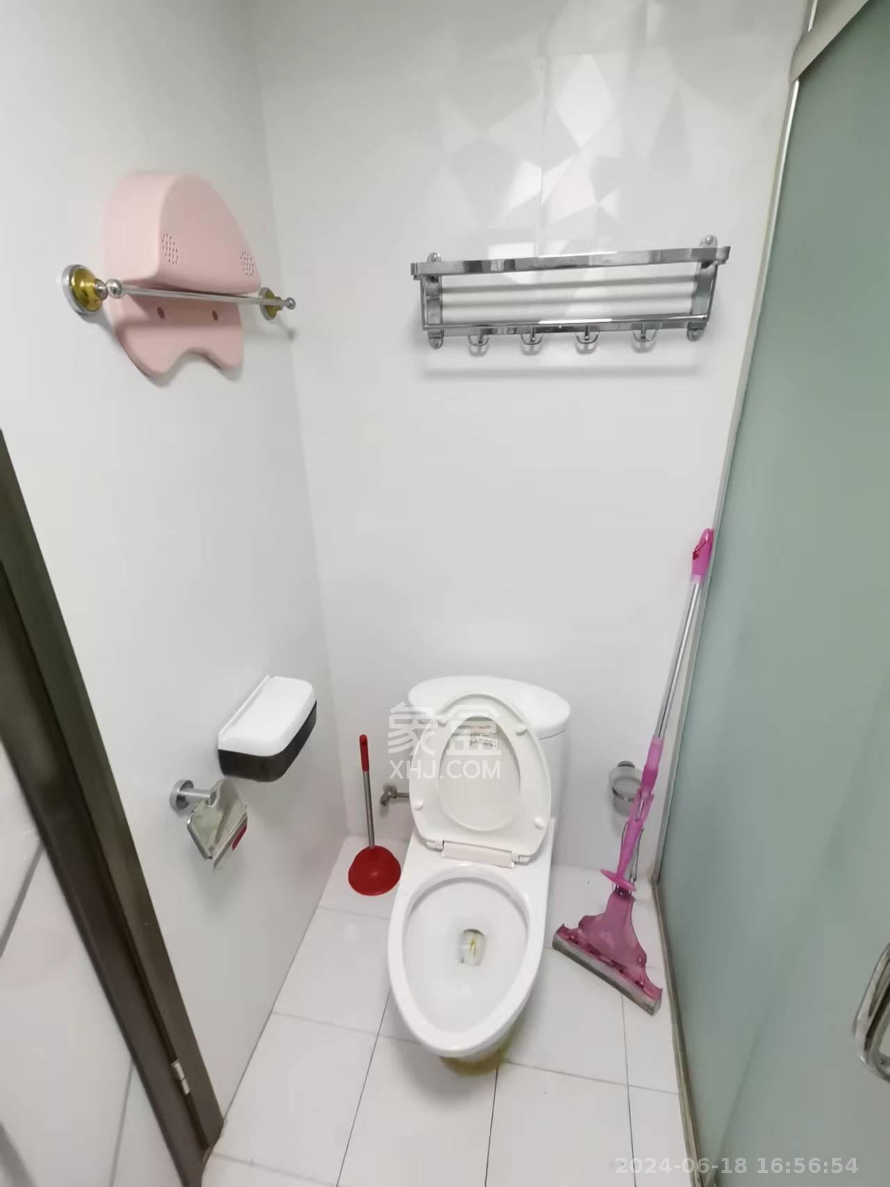 金茂梅溪湖 2室2厅1卫 2600.0元/月 金茂梅溪湖 2室2厅1卫 2600.0元/月室内图