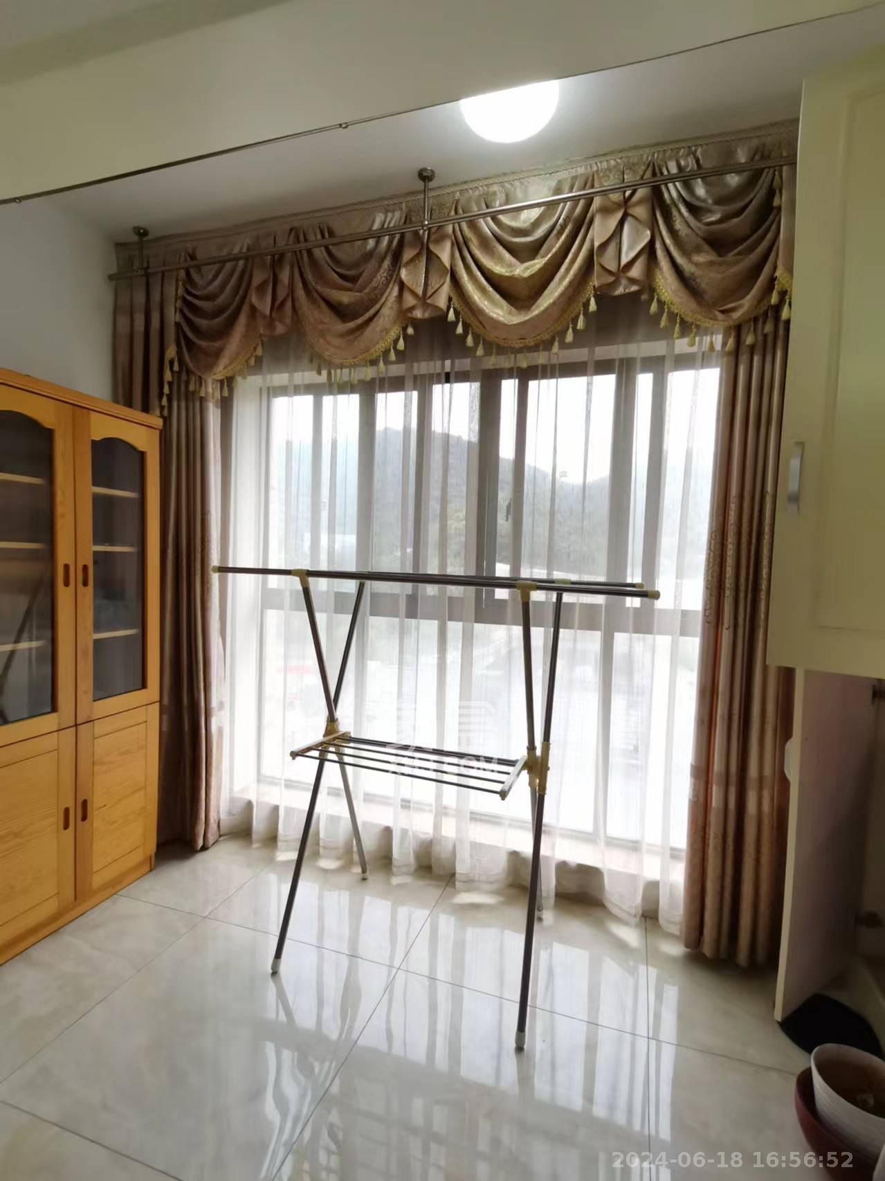 金茂梅溪湖 2室2厅1卫 2600.0元/月 金茂梅溪湖 2室2厅1卫 2600.0元/月室内图