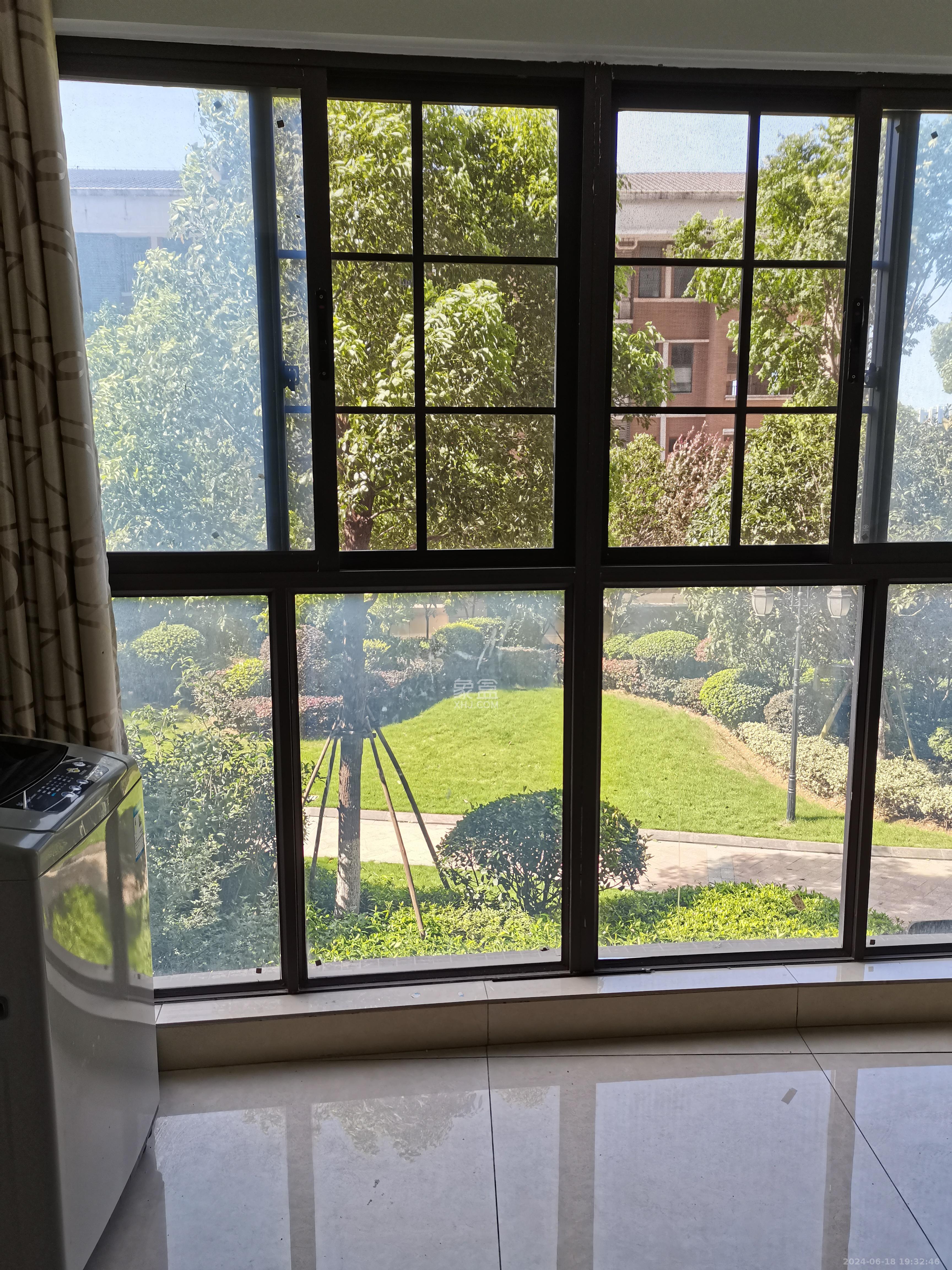 阳光城尚东湾学园区 2室2厅1卫 2300.0元/月 阳光城尚东湾学园区 2室2厅1卫 2300.0元/月室内图