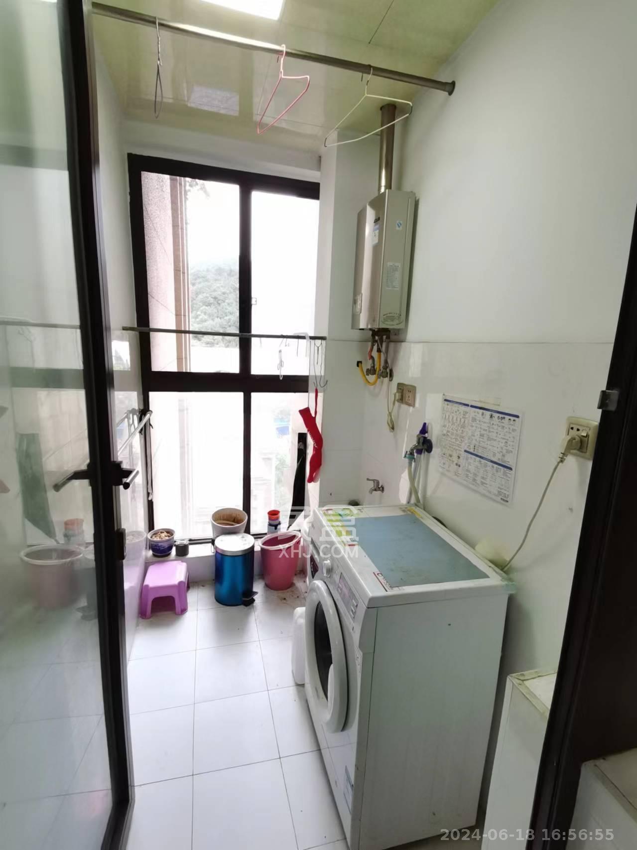 金茂梅溪湖 2室2厅1卫 2600.0元/月 金茂梅溪湖 2室2厅1卫 2600.0元/月室内图