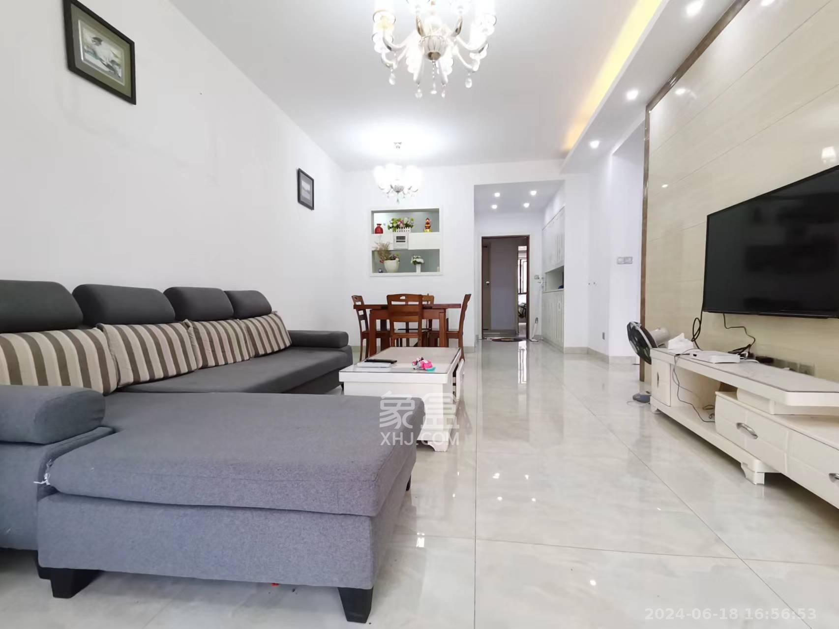 金茂梅溪湖  2室2厅1卫    2600.0元/月室内图