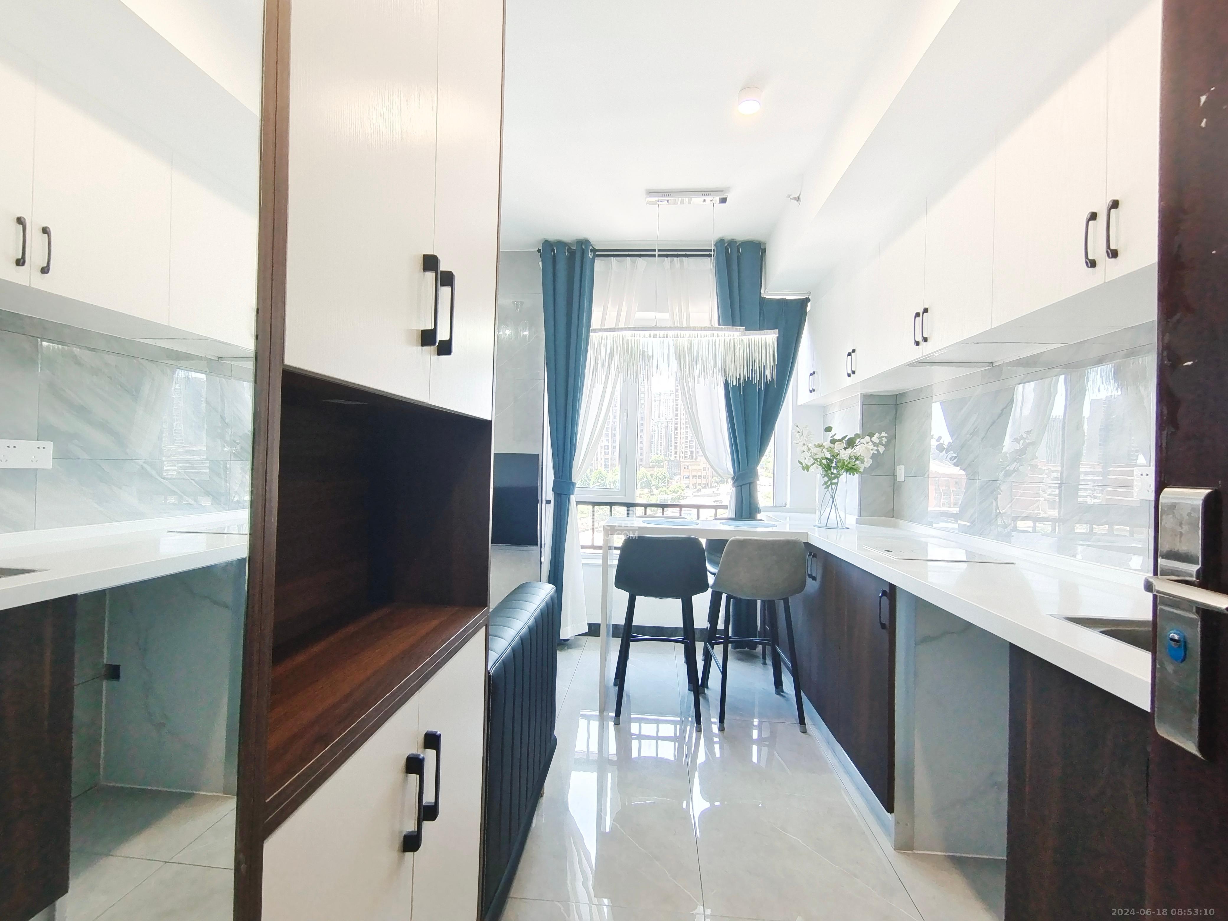 合能枫丹丽舍(柏悦名苑) 1室1厅1卫 1680.0元/月 合能枫丹丽舍(柏悦名苑) 1室1厅1卫 1680.0元/月室内图