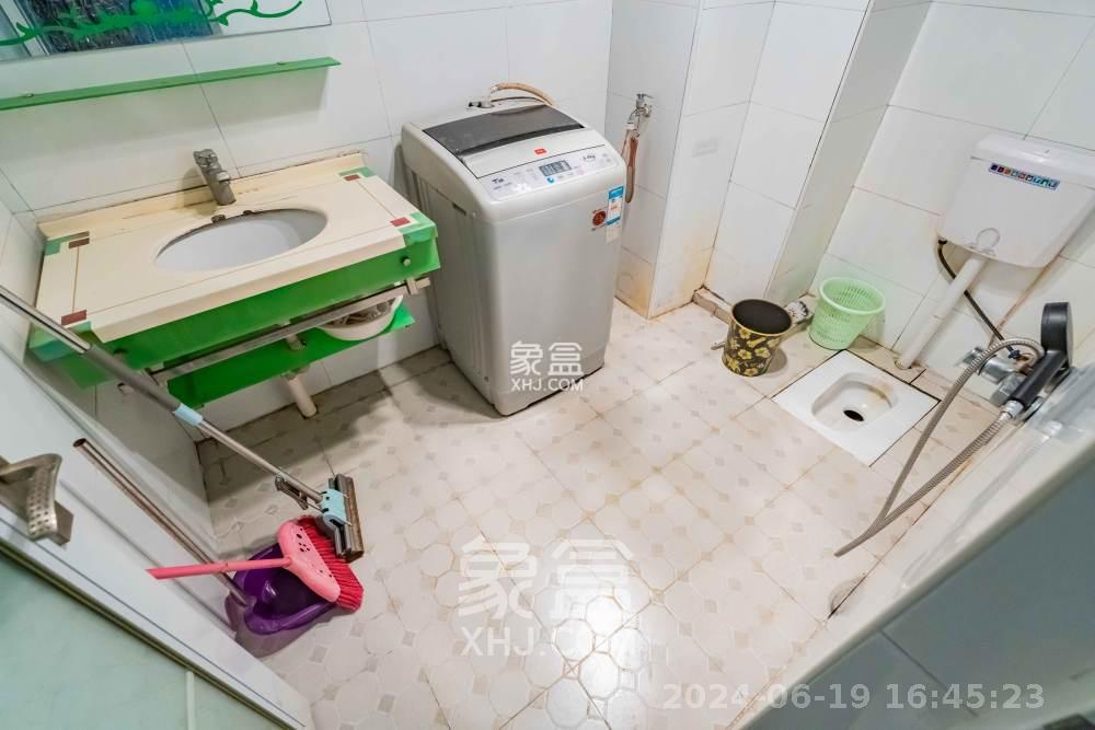 东宸19公馆  1室1厅1卫   2000.00元/月室内图