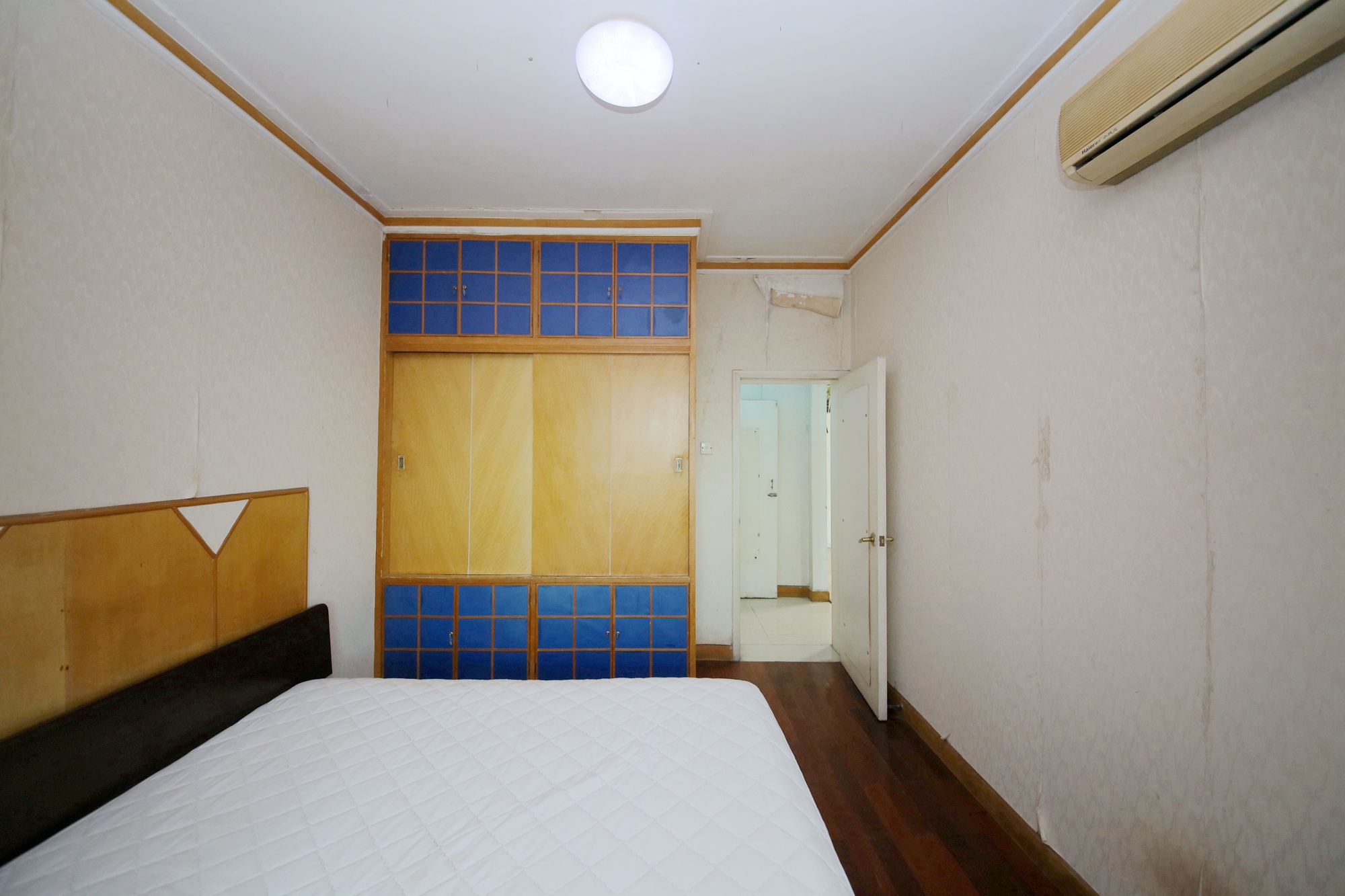 京电花园  3室2厅2卫   132.00万其他