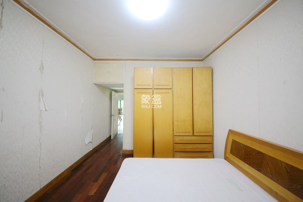 京電花園  3室2廳2衛(wèi)   132.00萬(wàn)