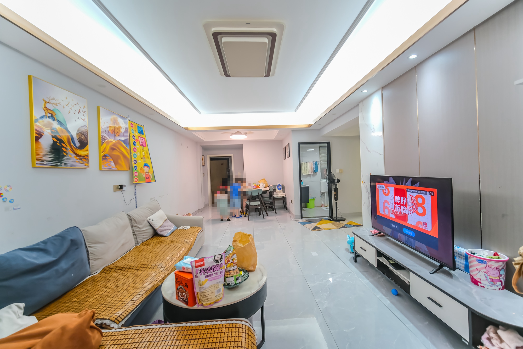 山水湾  3室2厅1卫    68.0万 山水湾  3室2厅1卫    68.0万客厅