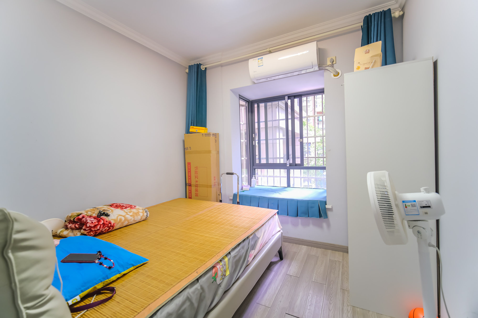 山水湾  3室2厅1卫    68.0万 山水湾  3室2厅1卫    68.0万卧室