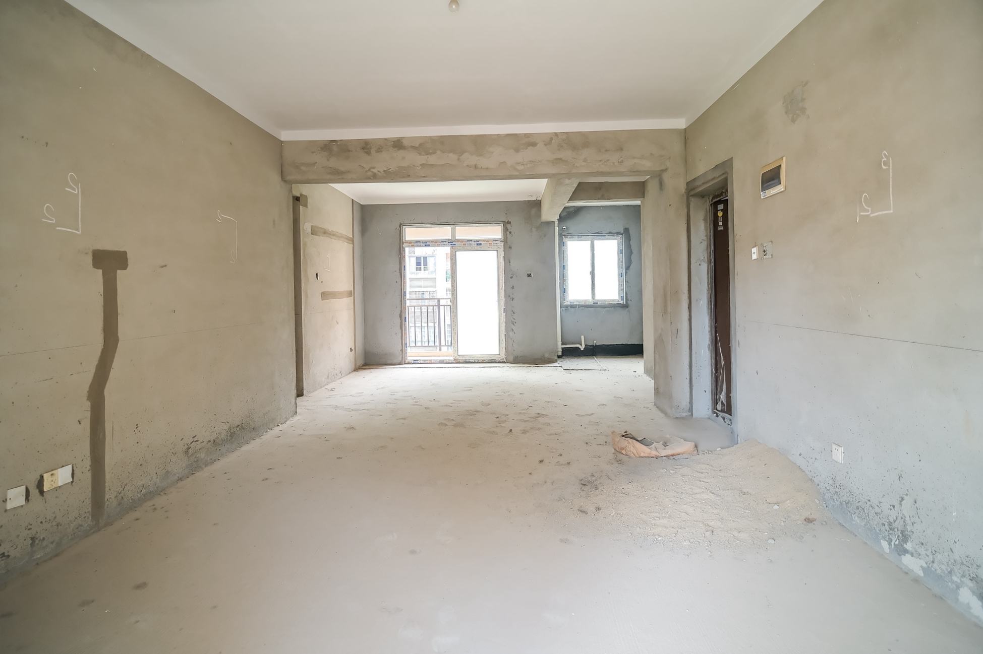 山水湾 3室2厅2卫 85.0万 山水湾 3室2厅2卫 85.0万客厅