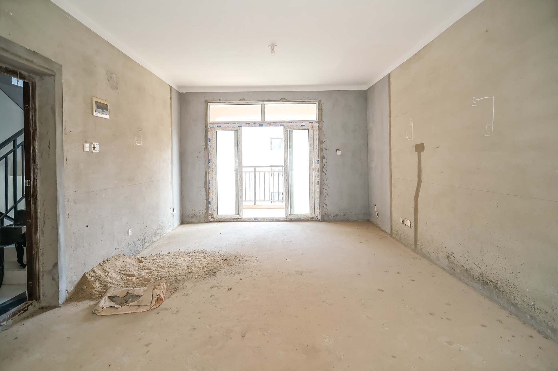 山水湾 3室2厅2卫 85.0万 山水湾 3室2厅2卫 85.0万客厅