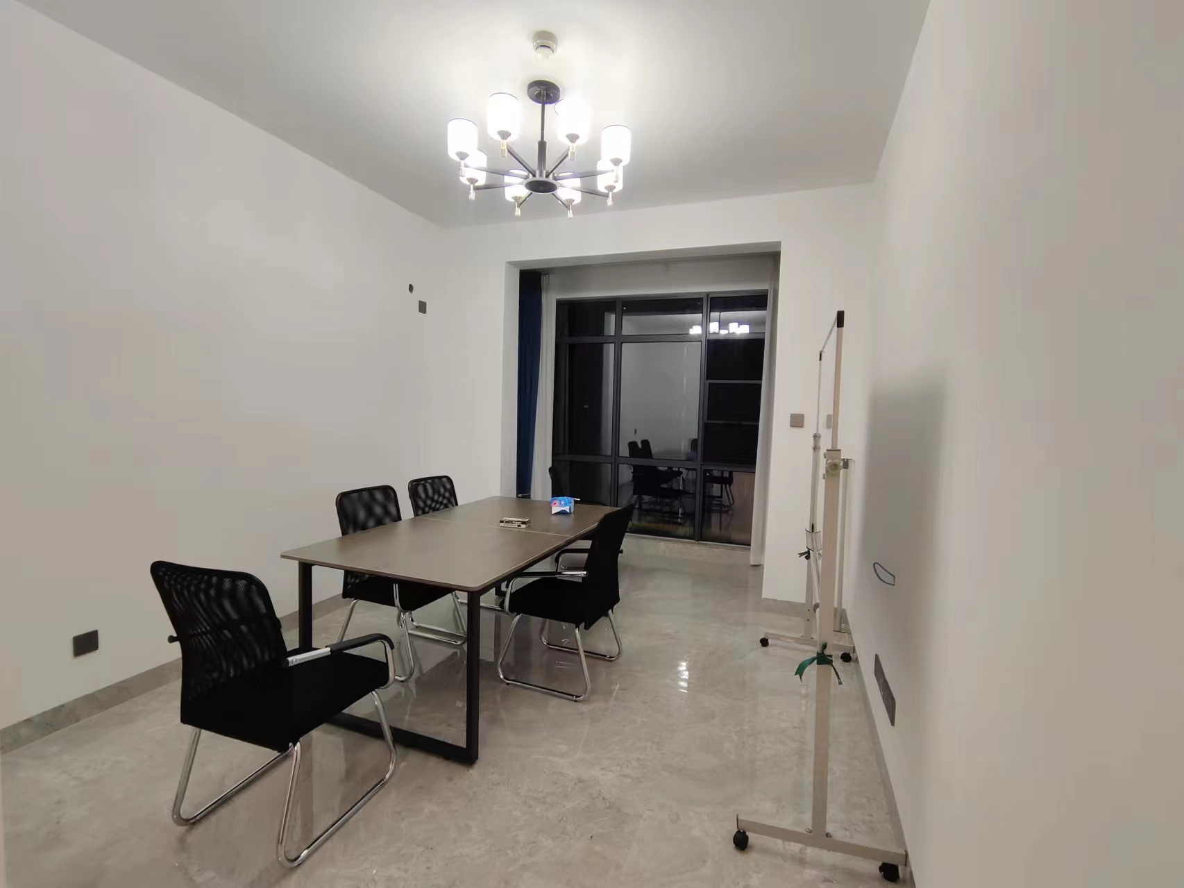 流金岁月-华晨国际 2室2厅1卫 66.0万 流金岁月-华晨国际 2室2厅1卫 66.0万室内图